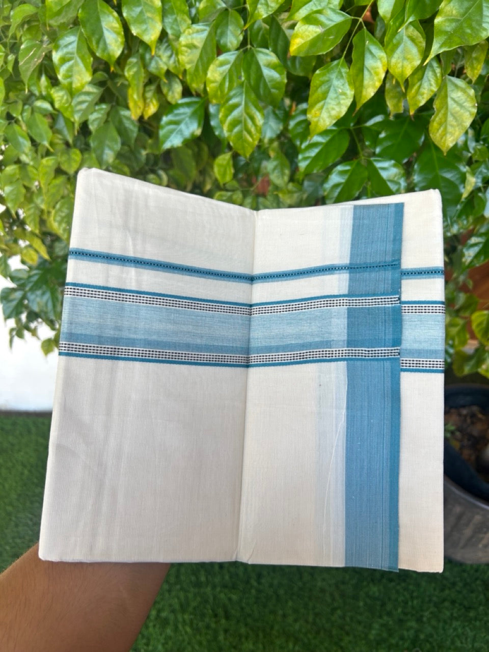 20% DISCOUNT ! KaithariKada Balaramapuram 100%  Cotton OFF WHITE (Unbleached) Double  Mundu/Dhoti - 100X80 - 1.75 inch Peacock Blue & Black Shaded Designer Kara - 19KK5213 VIN