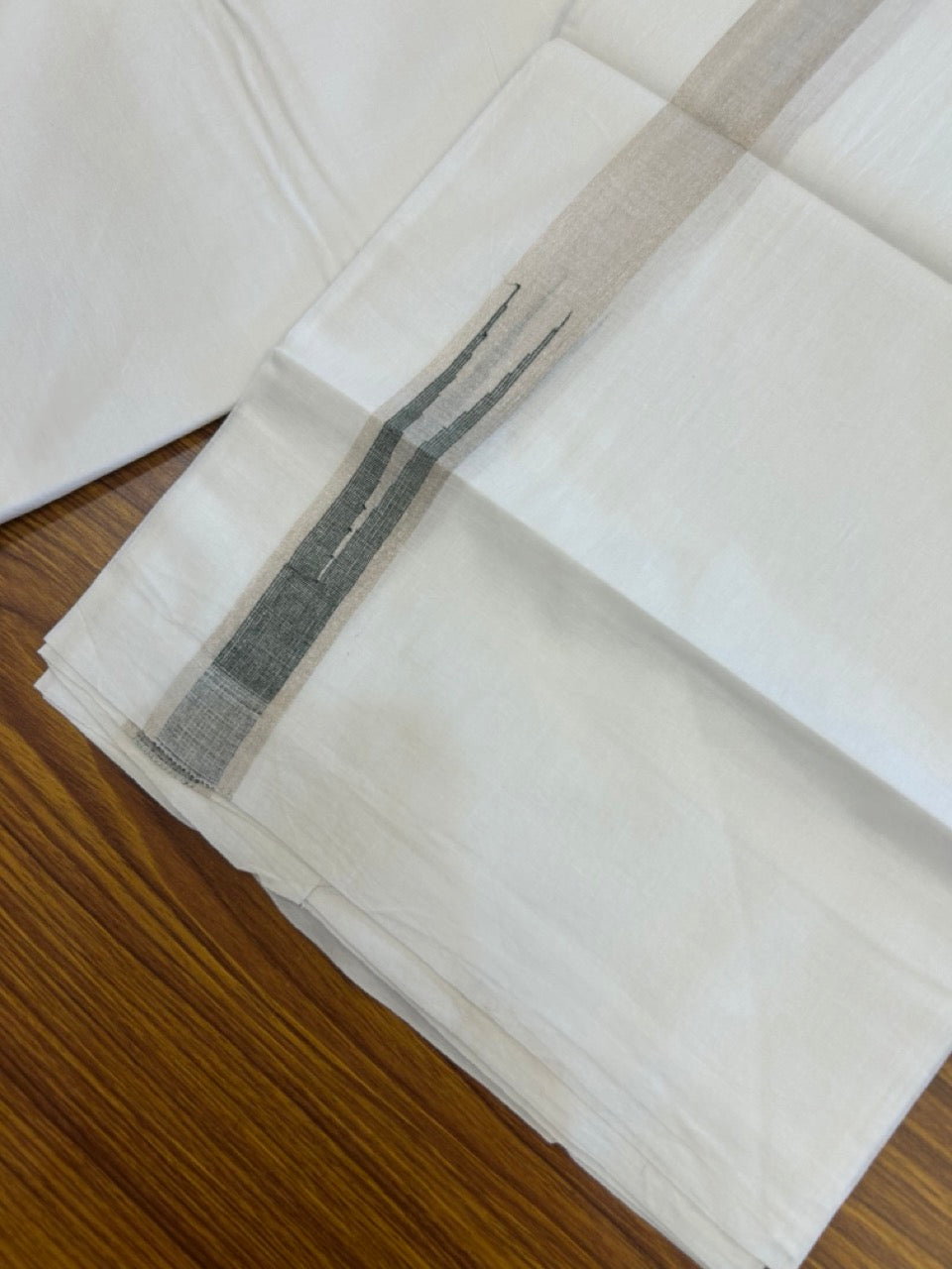 20% Discount ! Kaitharikada Balaramapuram 100% Cotton Pure White Double Mundu/Dothi - 100x80 - 1 inch Puliyilakkara Silver Kasav & Dark Green Chutty Kara  3.90 mtr (8 muzham) - 106 KK5285  VAS