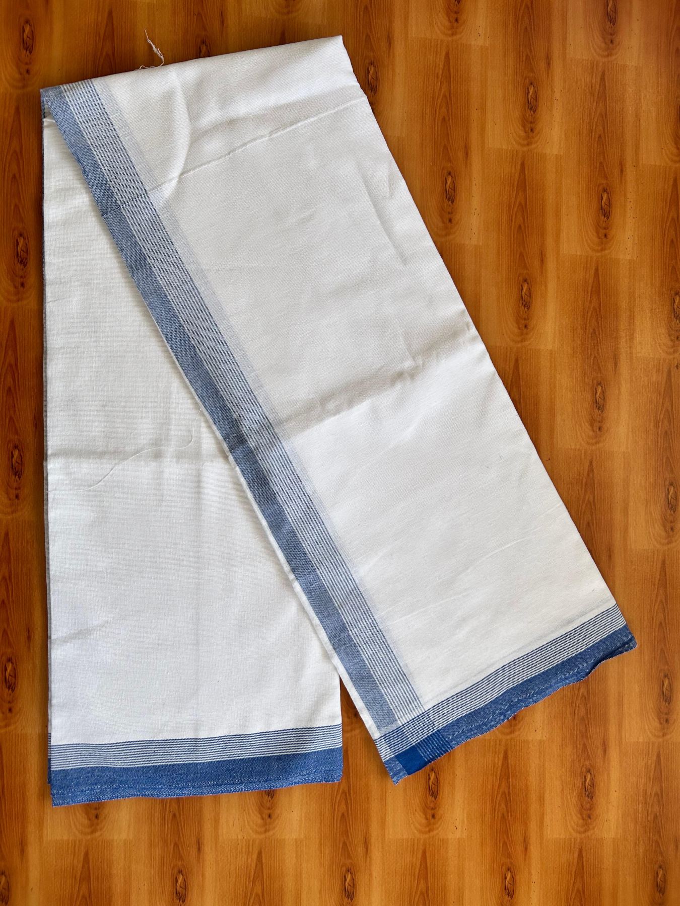 Kaitharikada - Single Kaily / Lungi - Mixed Cotton - 40s twisted - 1.75 inch Blue Stripes kara with White colour body (2 meter / 4 muzham) - 51 KK8075 SAT