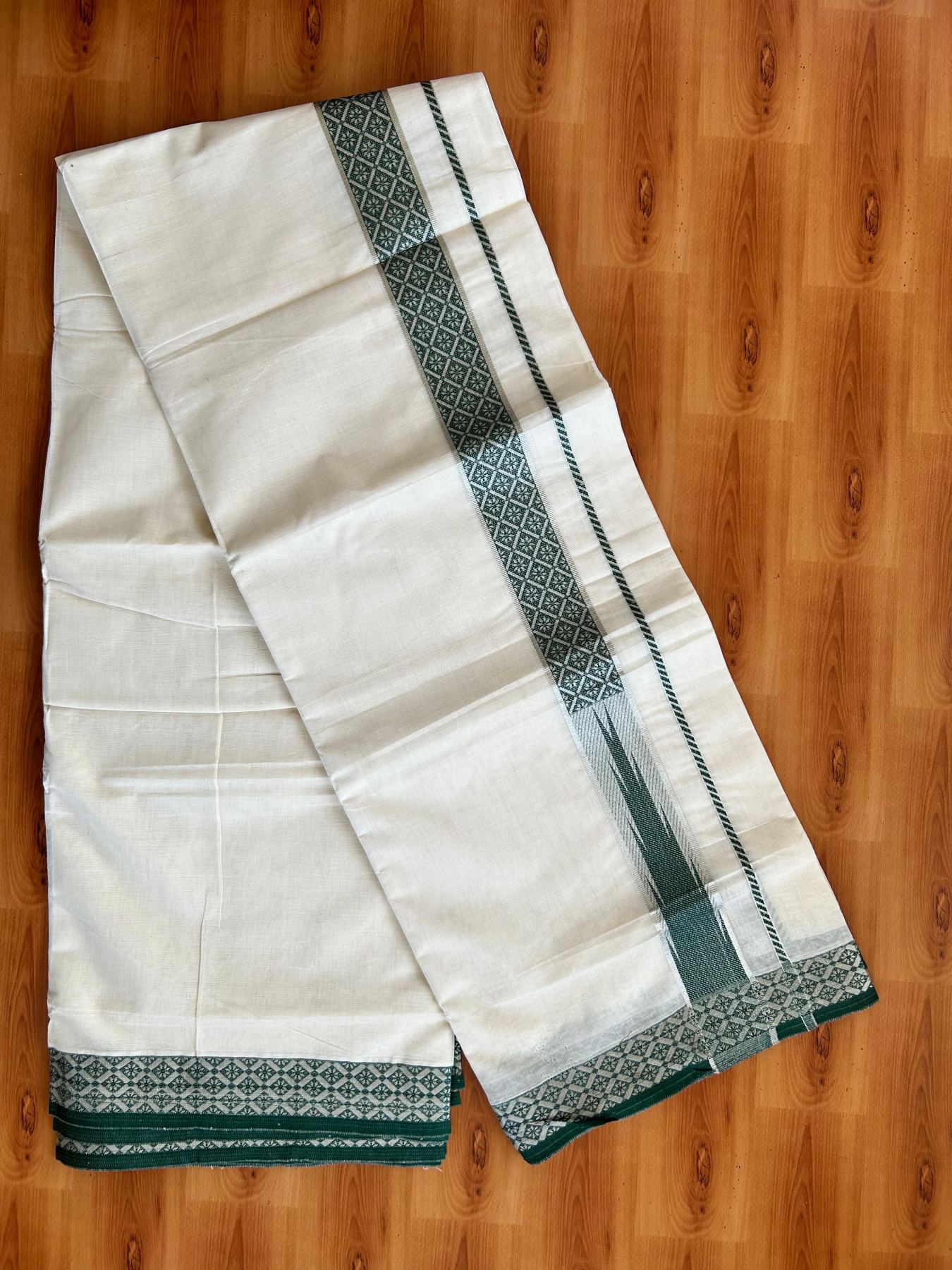 Off White (Unbleached) Double Mundu/Dhoti - 20% Discount ! KaithariKada 100% Pure Cotton - 100x80 - 1.5 inch Silver Kasav & Green Jacquard Design Chutty kara 4 mtr (8.5 Muzham) - 13 KK5494 PMC