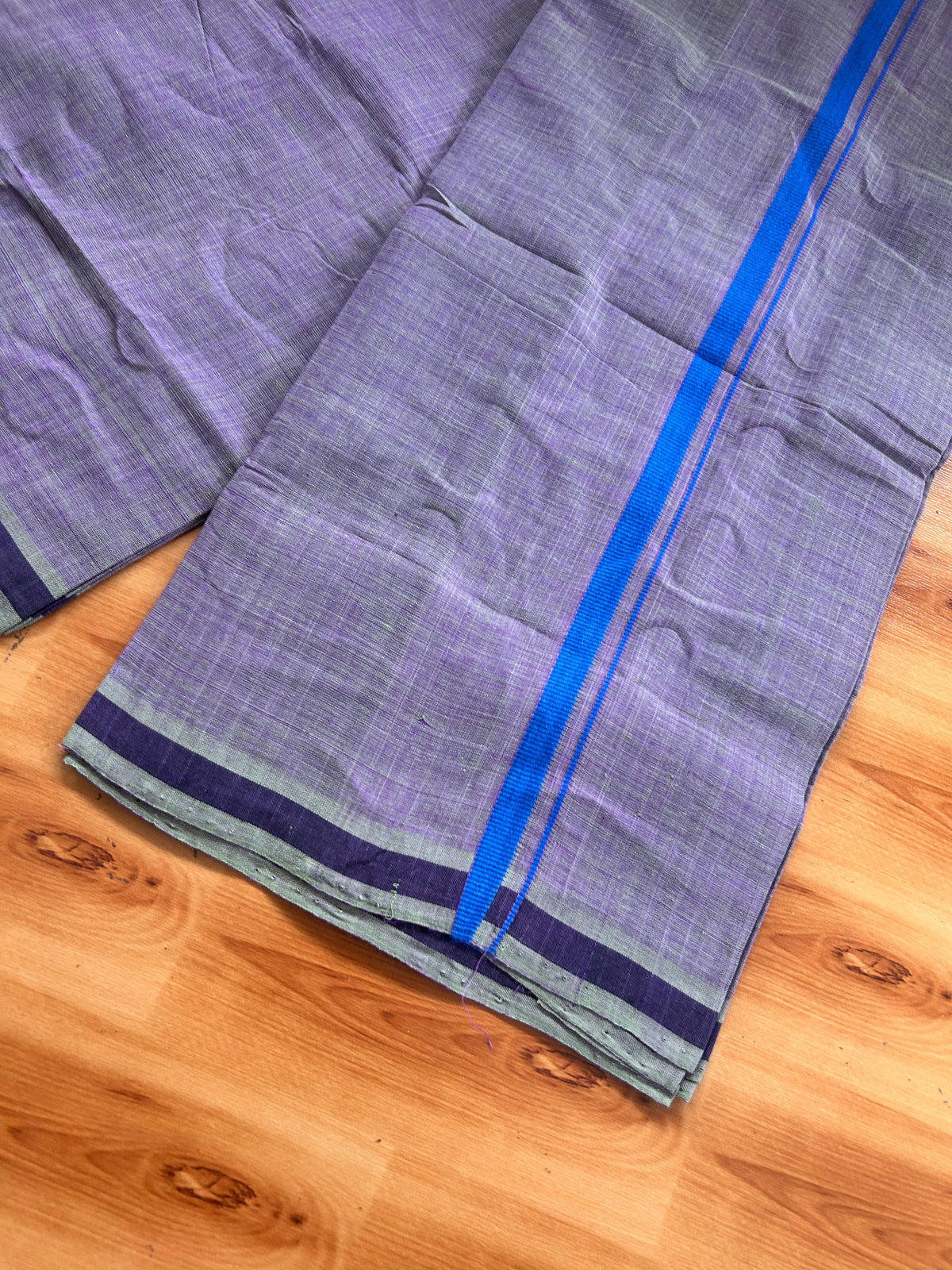 Kerala Handloom Single Kaily/Lungi - KaithariKada 100% Pure Cotton - 40s - 0.5 cm Blue Kara With Violet & Olive Green Shaded colour Body - (2 meter / 4 muzham) - 9 KK5539 ELA