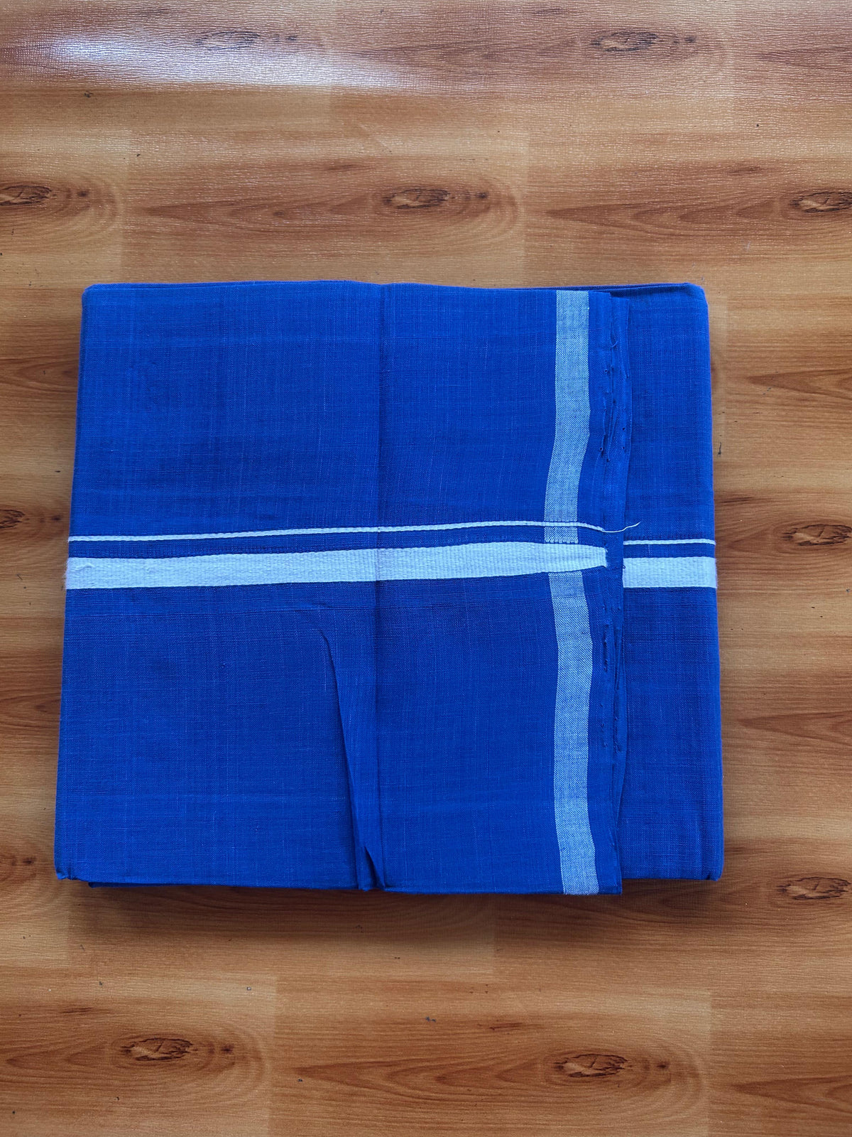 Kerala Handloom Single Kaily/Lungi - KaithariKada 100% Pure Cotton - 40s - 0.5 cm White Kara With Blue Shaded colour Body - (2 meter / 4 muzham) - 11 KK5539 ELA