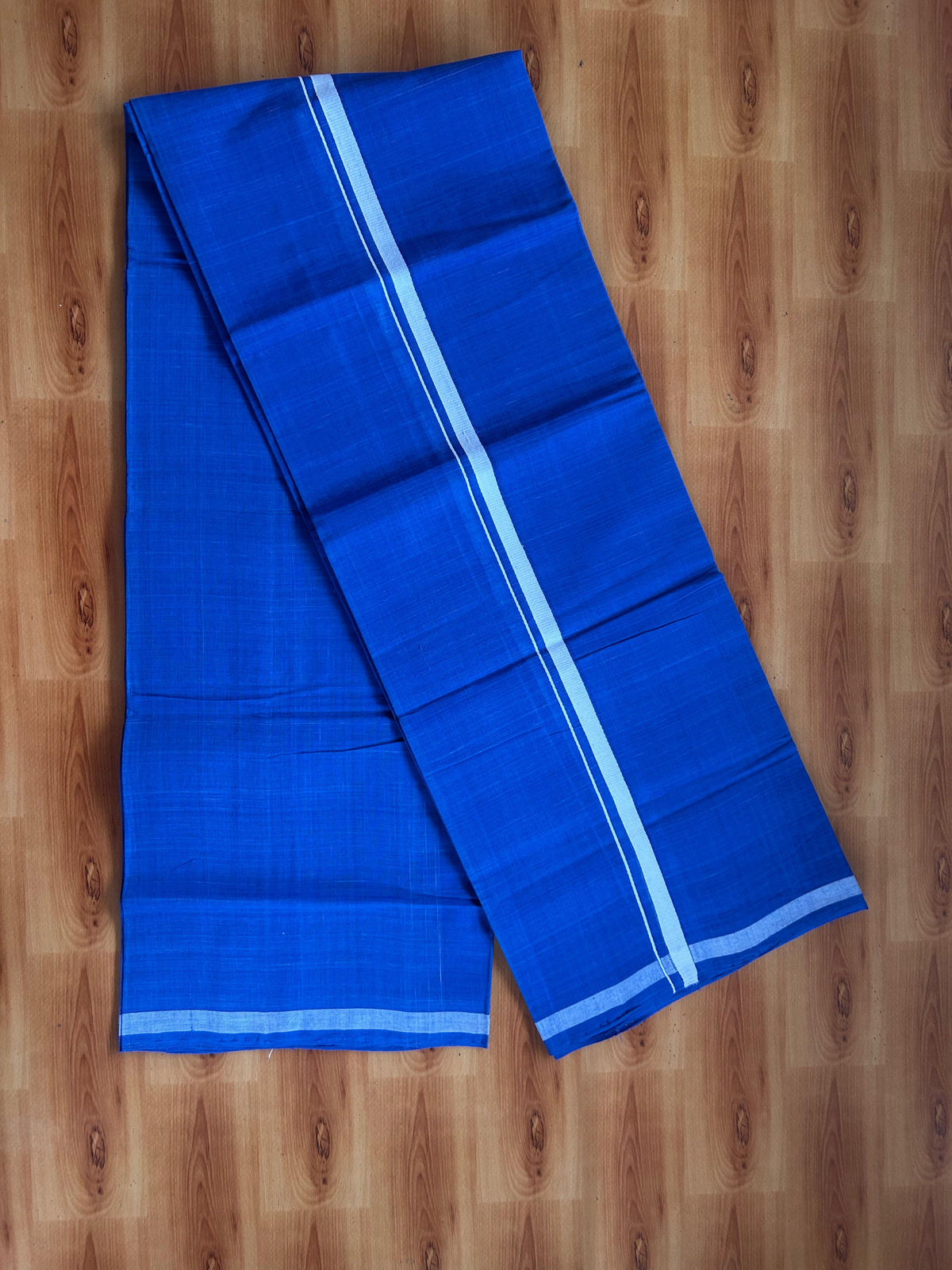 Kerala Handloom Single Kaily/Lungi - KaithariKada 100% Pure Cotton - 40s - 0.5 cm White Kara With Blue Shaded colour Body - (2 meter / 4 muzham) - 11 KK5539 ELA