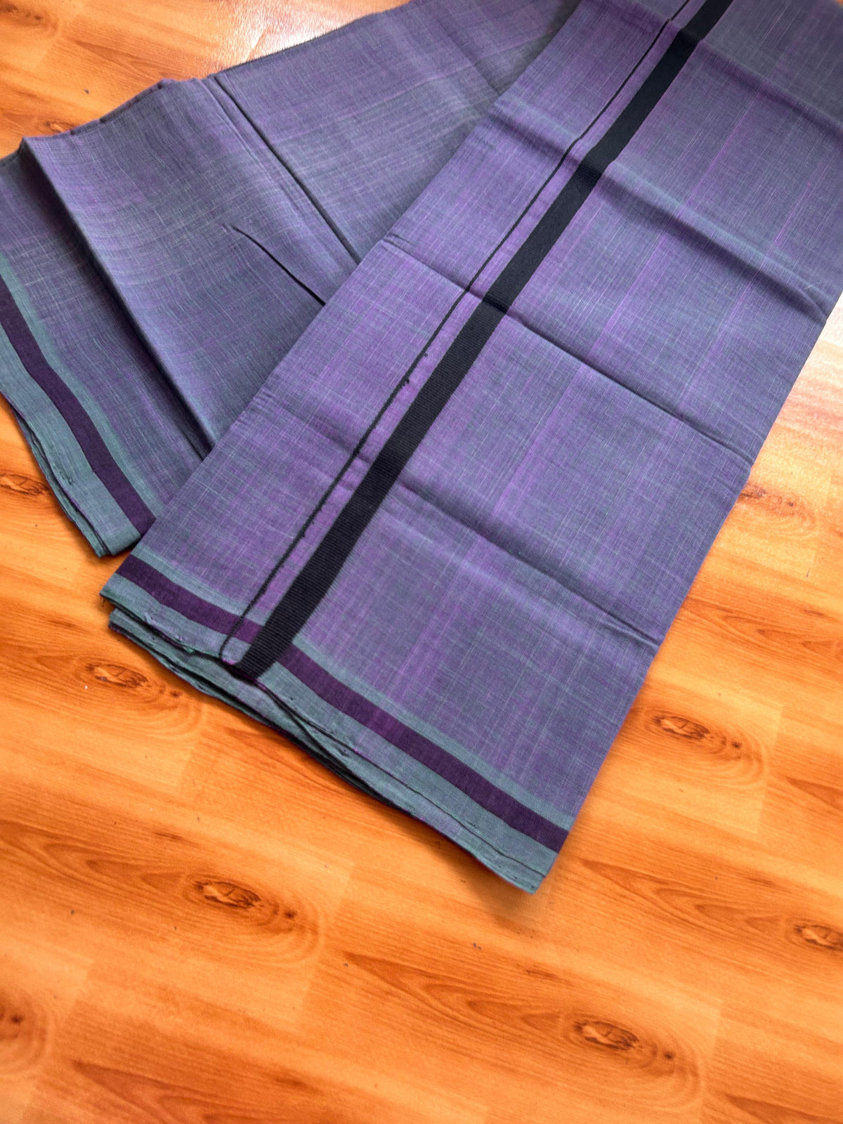 Kerala Handloom Single Kaily/Lungi - KaithariKada 100% Pure Cotton - 40s - 0.5 cm Black Kara With Violet & Olive Green Shaded colour Body - (2 meter / 4 muzham) - 16 KK5539 ELA
