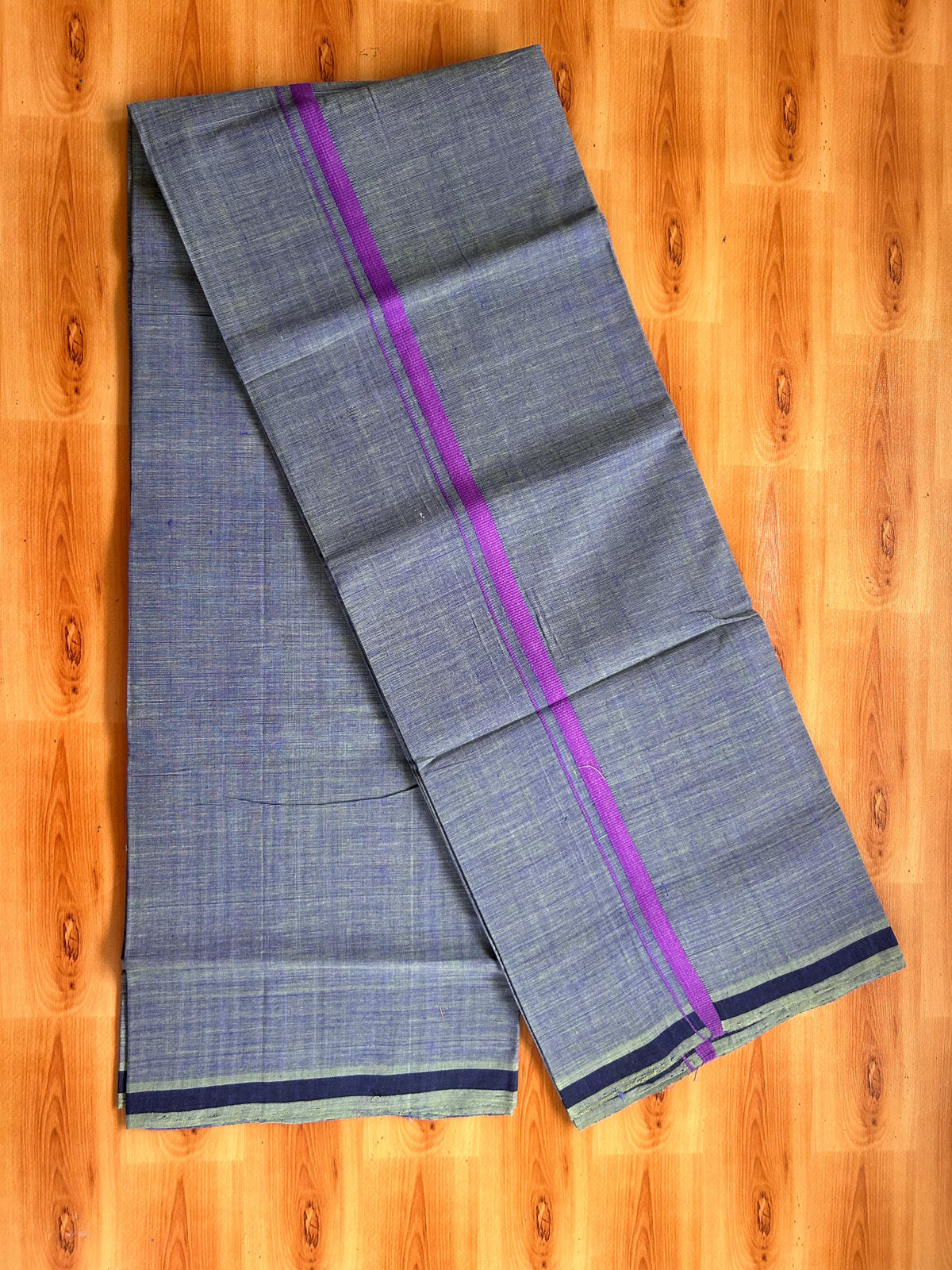 Kerala Handloom Single Kaily/Lungi - KaithariKada 100% Pure Cotton - 40s - 0.5 cm Purple Kara With Violet & Olive Green Shaded colour Body - (2 meter / 4 muzham) - 17 KK5539 ELA