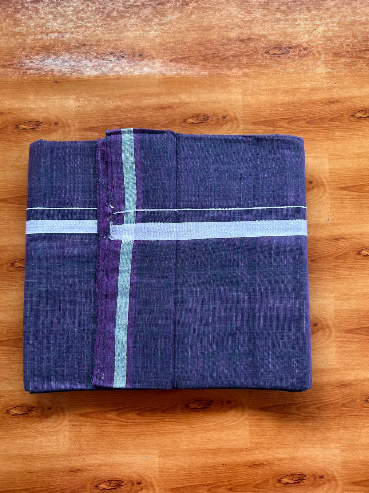 Kerala Handloom Single Kaily/Lungi - KaithariKada 100% Pure Cotton - 40s - 0.5 cm White Kara With Purple & Peacock Green Shaded colour Body - (2 meter / 4 muzham) - 18 KK5539 ELA