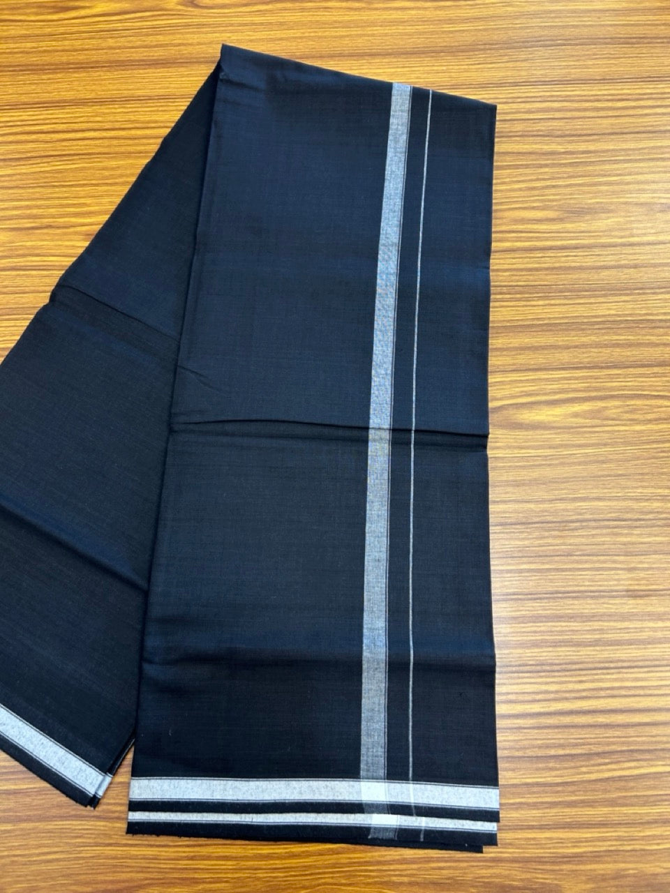 Premium Kathar Type Kavi Mund Pure cotton - Kaitharikada - Single Kaily / Lungi - 0.75 inch White  Stripes kara Plain Border with Black colour body (2 meter / 4 muzham) - 22 KK8039 MUT