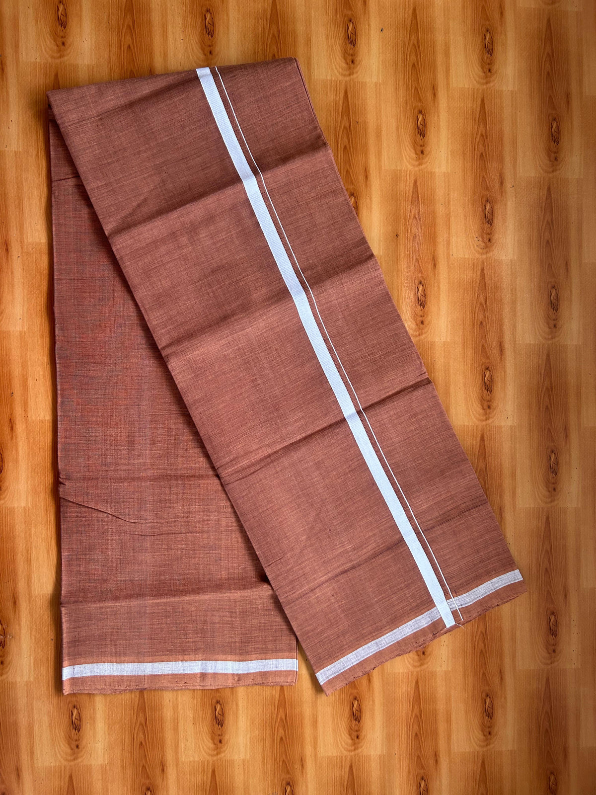 Kerala Handloom Single Kaily/Lungi - KaithariKada 100% Pure Cotton - 40s - 0.5 cm White Kara With Kavi Shaded colour Body - (2 meter / 4 muzham) - 23 KK5539 ELA