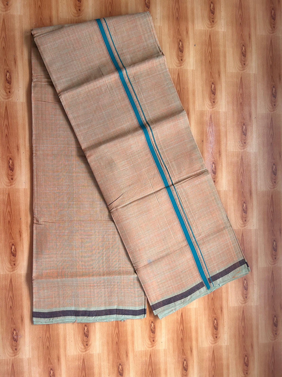Kerala Handloom Single Kaily/Lungi - KaithariKada 100% Pure Cotton - 40s - 0.5 cm Green & Orange Kara With Light Orange & Pastel Olive Shaded colour Body - (2 meter / 4 muzham) - 25 KK5539 ELA