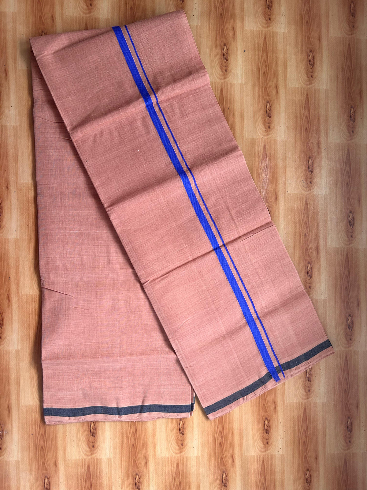 Kerala Handloom Single Kaily/Lungi - KaithariKada 100% Pure Cotton - 40s - 0.5 cm Violet Kara With Kavi Shaded colour Body - (2 meter / 4 muzham) - 28 KK5539 ELA