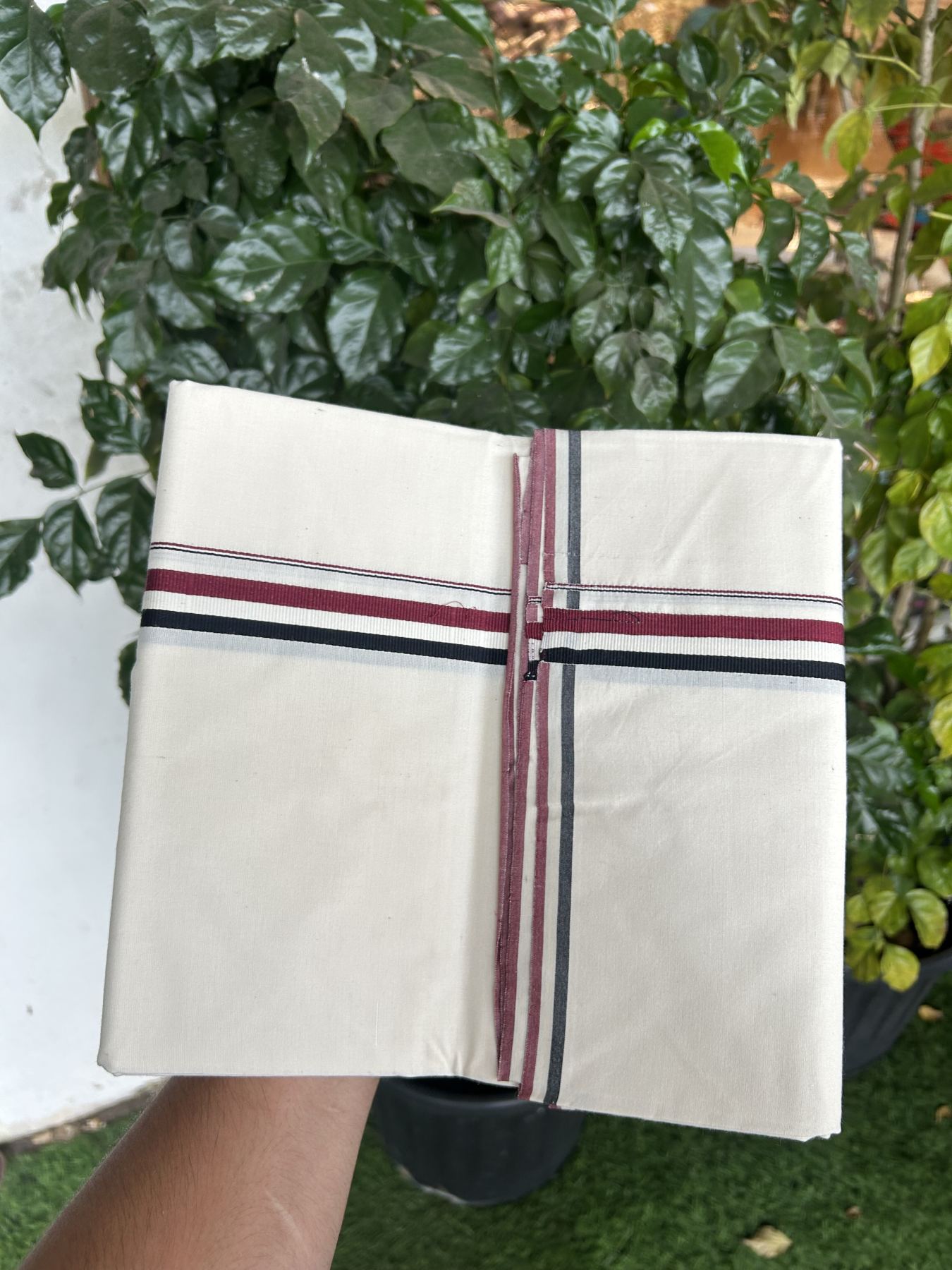 Admk Veshti - 20% Discount KaithariKada 100% Cotton Off White Single - (Unbleached) Mundu/Dhoti - 100X100 - 0.75 inch Black White & Maroon kara - 17 KK5325 ASH