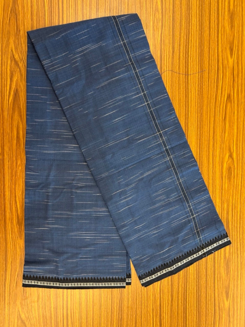 Premium Kathar Type Kavi Mund Pure cotton - Kaitharikada - Single Kaily / Lungi - 1 inch Black & White Stripes Kara kuppadam Border with Navy Blue colour body (2 meter / 4 muzham) - 5 KK8039 MUT
