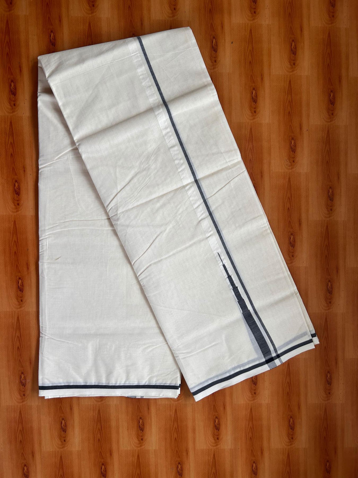 Double Off White (Unbleached) Mundu/Dhoti - 20% Discount!! KaithariKada Pulimood 100% Cotton 100X100 - 0.5 inch Puliyilakkara Black Chutty Kara - 4 mtr (8.5 muzham) - 12 KK5542 ASH