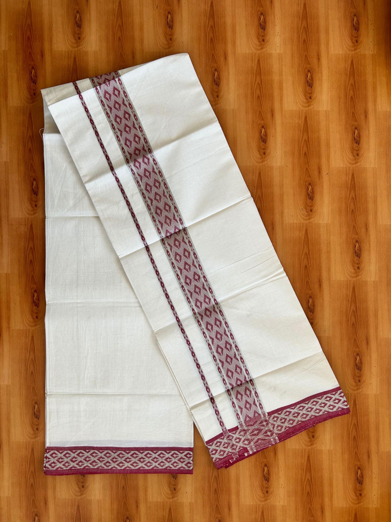 Single Off White (Unbleached) Mundu/Dhoti - 20% Discount ! KaithariKada 100% Pure Cotton - 70X30 - 1.75 inch Silver Kasav & Red Jacquard Design kara 2 mtr (4 Muzham) - 20 KK5494 PMC