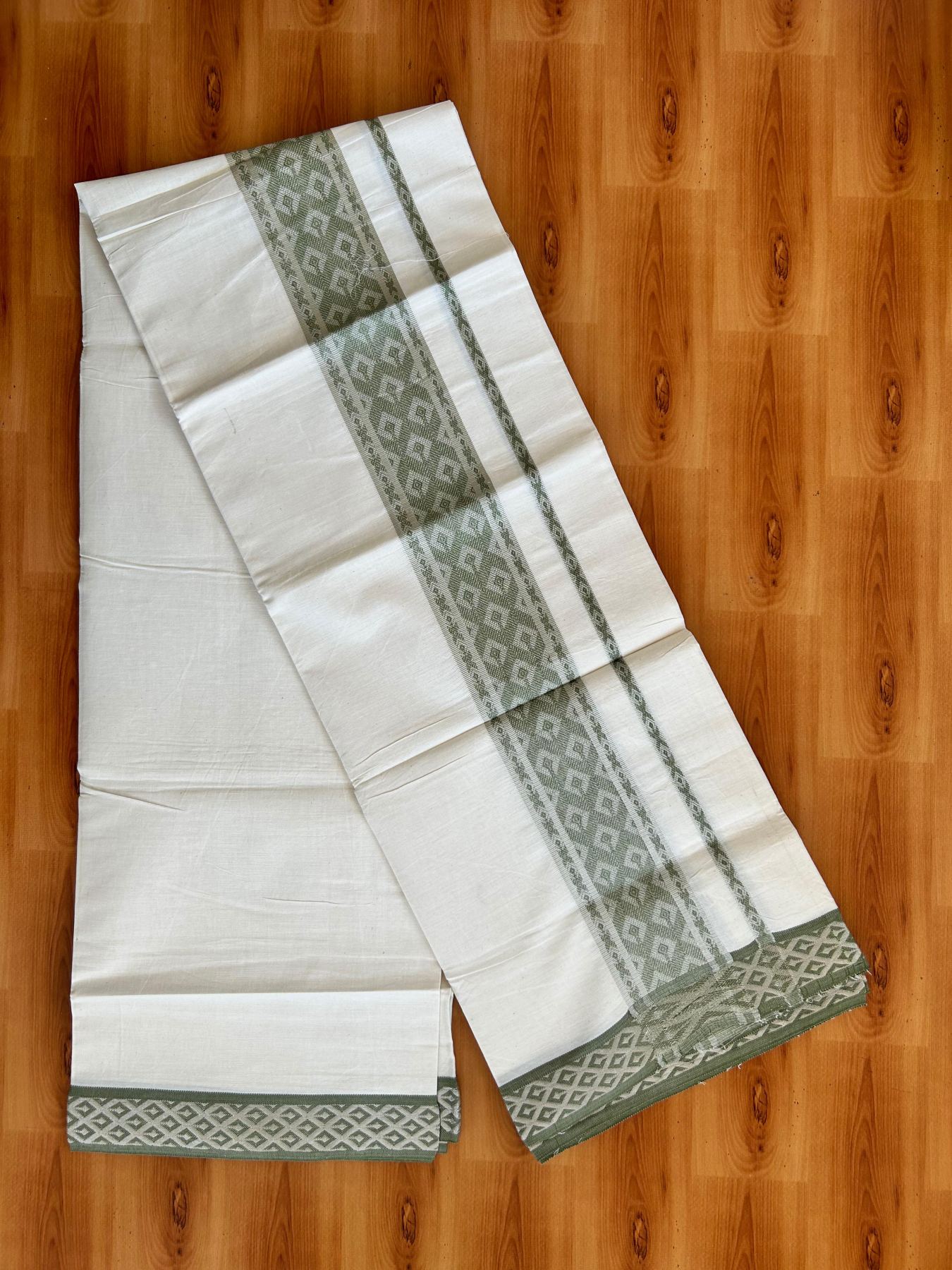 Single Off White (Unbleached) Mundu/Dhoti - 20% Discount ! KaithariKada 100% Pure Cotton - 70X30 - 2.5 inch Silver Kasav & Moss Green Jacquard Design kara 2 mtr (4 Muzham) - 21 KK5494 PMC