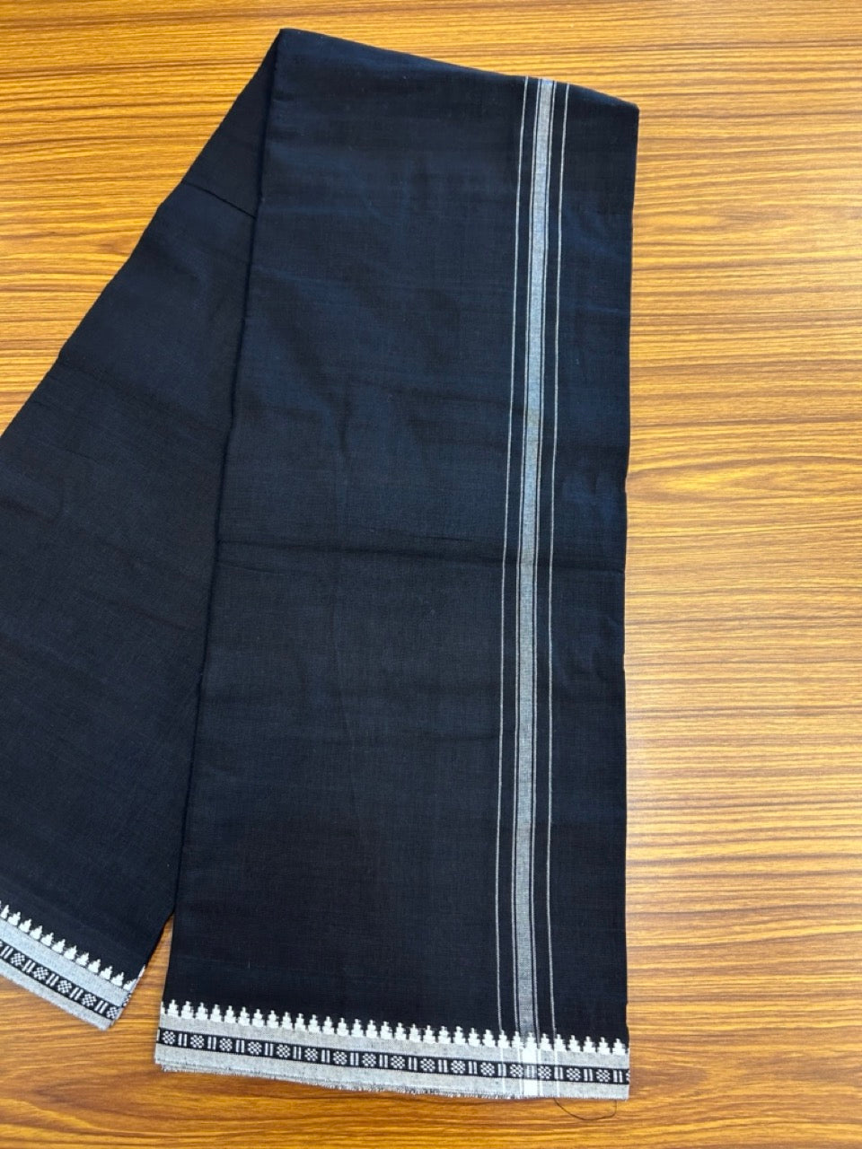 Premium Kathar Type Kavi Mund Pure cotton - Kaitharikada - Single Kaily / Lungi - 1 inch White Stripes Kara kuppadam Border with Black colour body (2 meter / 4 muzham) - 10 KK8039 MUT