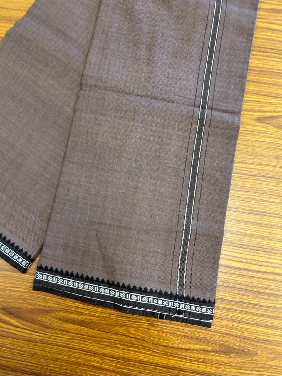 Premium Kathar Type Kavi Mund Pure cotton - Kaitharikada - Single Kaily / Lungi - 1 inch Black &White Stripes Kara kuppadam Border with Purplish Grey colour body (2 meter / 4 muzham) - 8 KK8039 MUT