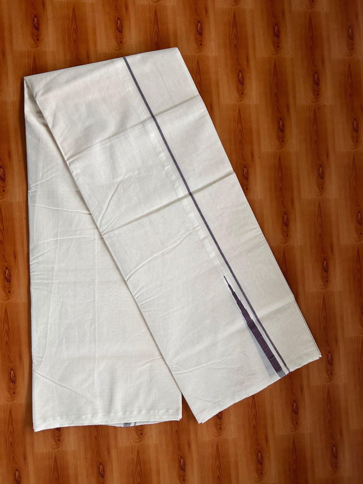 Double Off White (Unbleached) Mundu/Dhoti - 20% Discount!! KaithariKada Pulimood 100% Cotton 100X100 - 0.5 inch Puliyilakkara Vine Shaded Chutty Kara - 4 mtr (8.5 muzham) - 13 KK5542 ASH