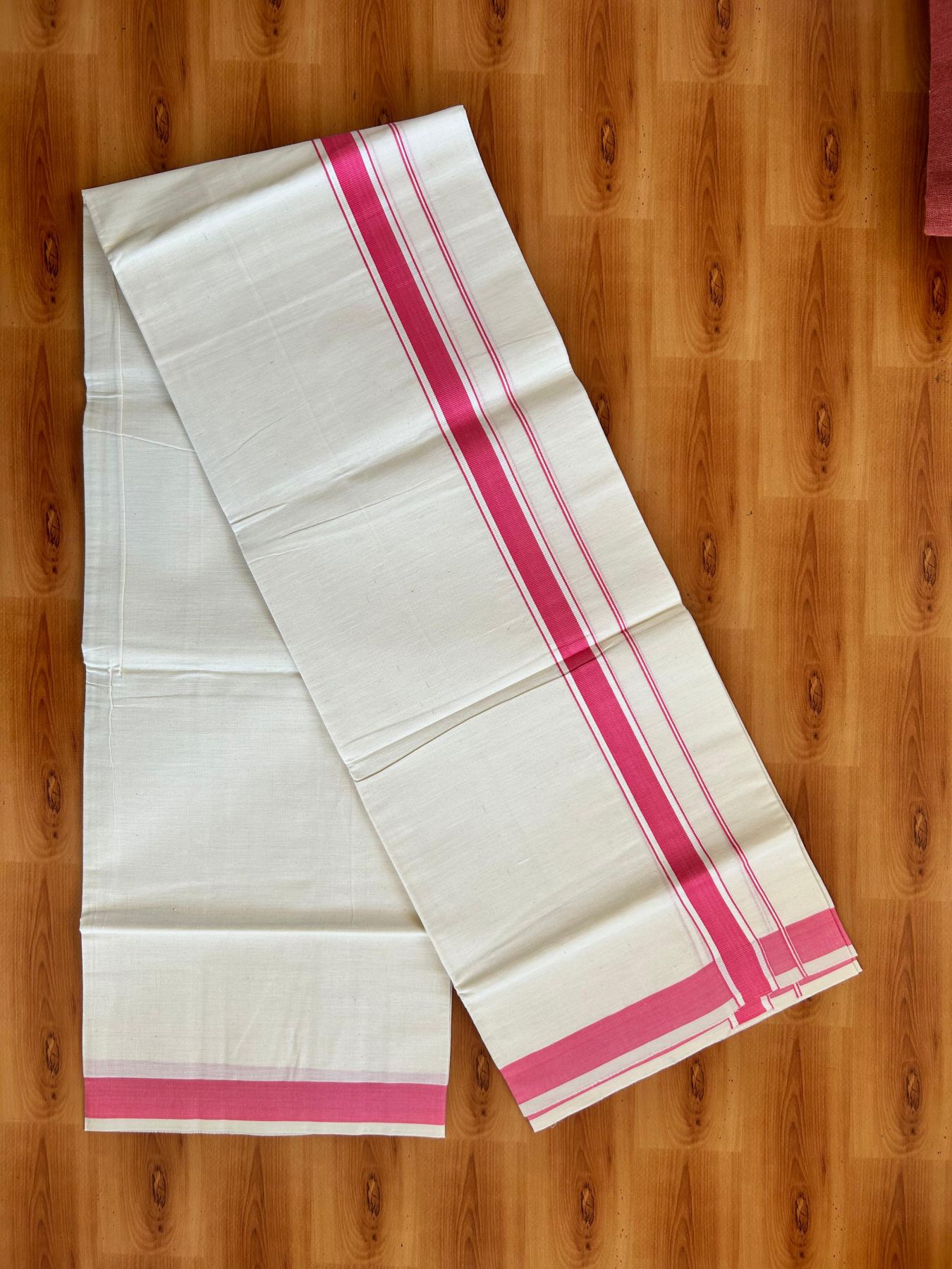 Single Off White - (Unbleached) Mundu/Dhoti - KaithariKada Balaramapuram Pure Cotton 70x30 - 1.25 inch Pink Striped Kara (2 meter /4 muzham) - 29 KK5494 PMC