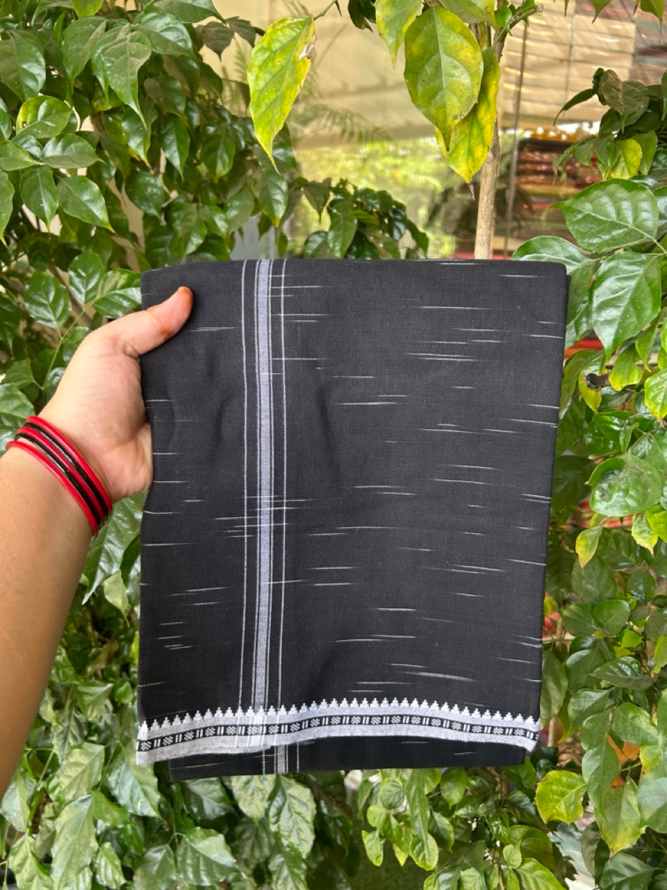Premium Kathar Type Kavi Mund Pure cotton - Kaitharikada - Single Kaily / Lungi - 1 inch White Stripes Kara kuppadam Border with Black colour body (2 meter / 4 muzham) - 7 KK8039 MUT