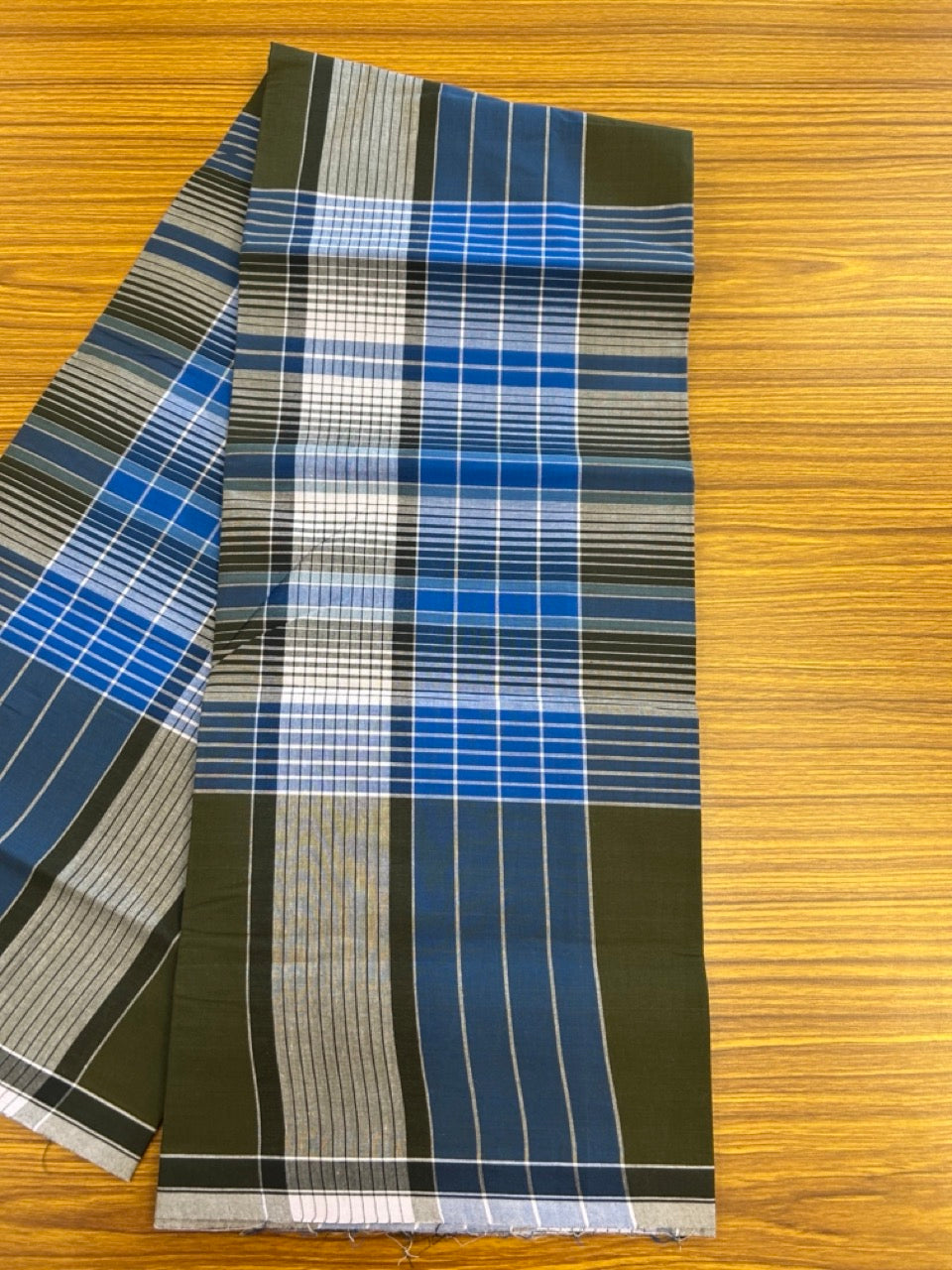 Premium Kathar Type Mund Pure cotton - Kaitharikada - Single Kaily / Lungi - 0.5 inch white Border with Blue , Olive Green & White Stripes body (2 meter / 4 muzham) - 25 KK8039 MUT