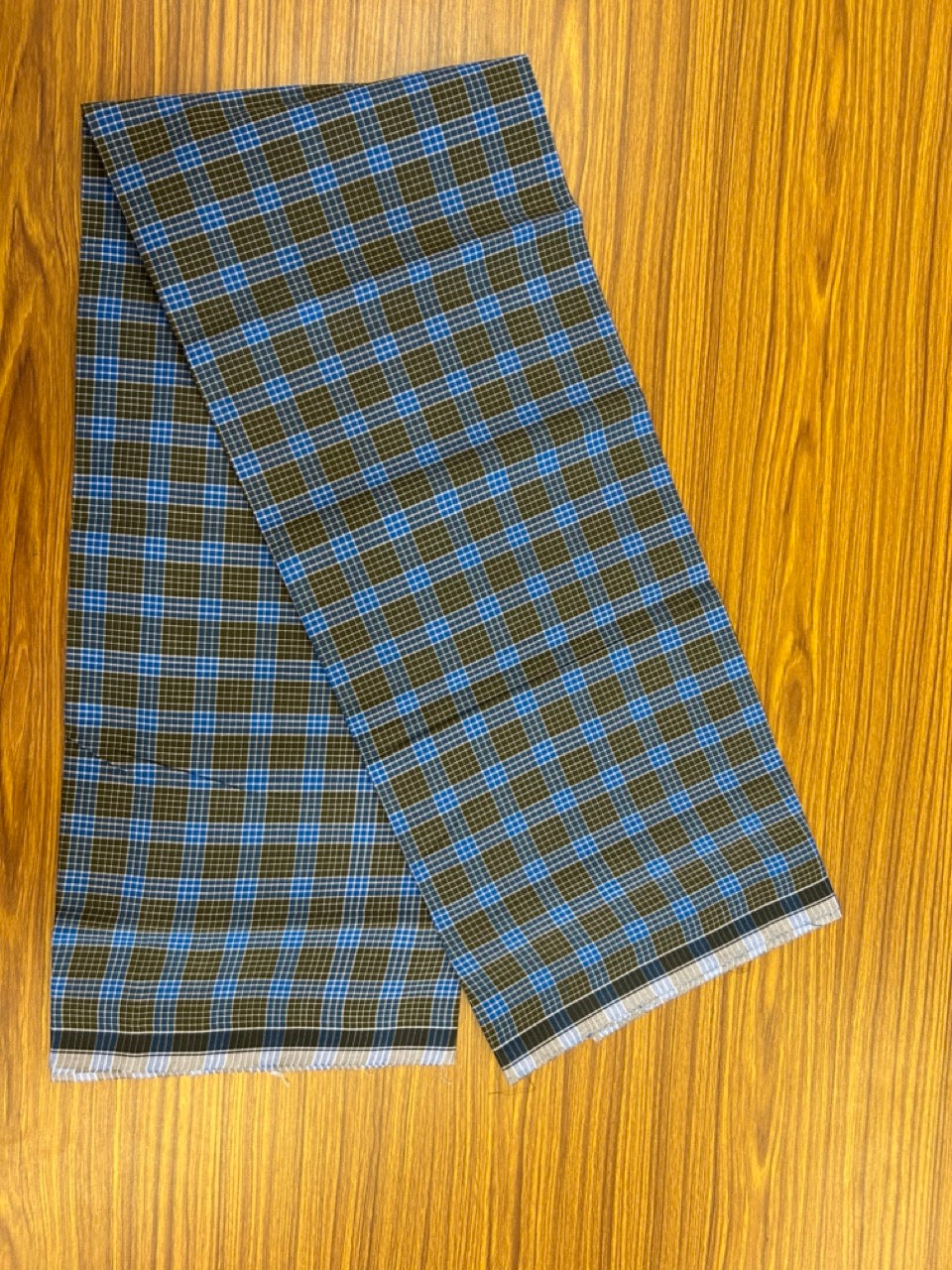 Premium Kathar Type Mund Pure cotton - Kaitharikada - Single Kaily / Lungi - 0.5 inch White Border with Olive Green , Blue & Black Stripes body 2.10 mtr (2.10 meter / 4 muzham) - 36 KK8039 MUT