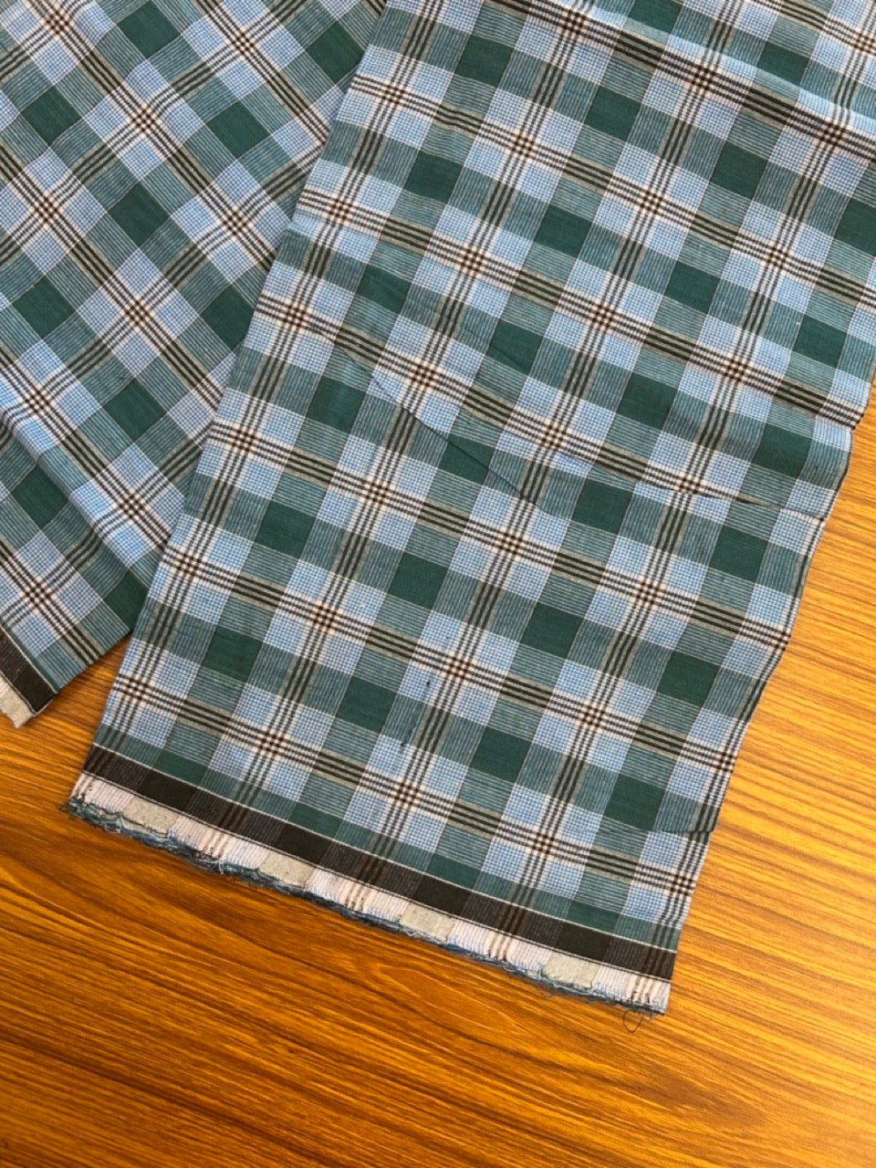 Premium Kathar Type Mund Pure cotton - Kaitharikada - Single Kaily / Lungi - 0.5 inch white Border with Blue , Green , Black & White Stripes body (2 meter / 4 muzham) - 34 KK8039 MUT