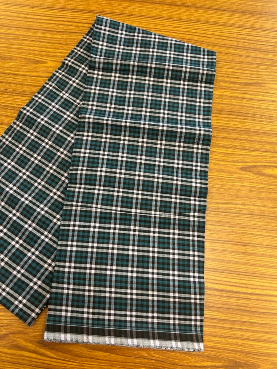 Premium Kathar Type Mund Pure cotton - Kaitharikada - Single Kaily / Lungi - 0.5 inch white Border with Green & Black Check body (2 meter / 4 muzham) - 40 KK8039 MUT