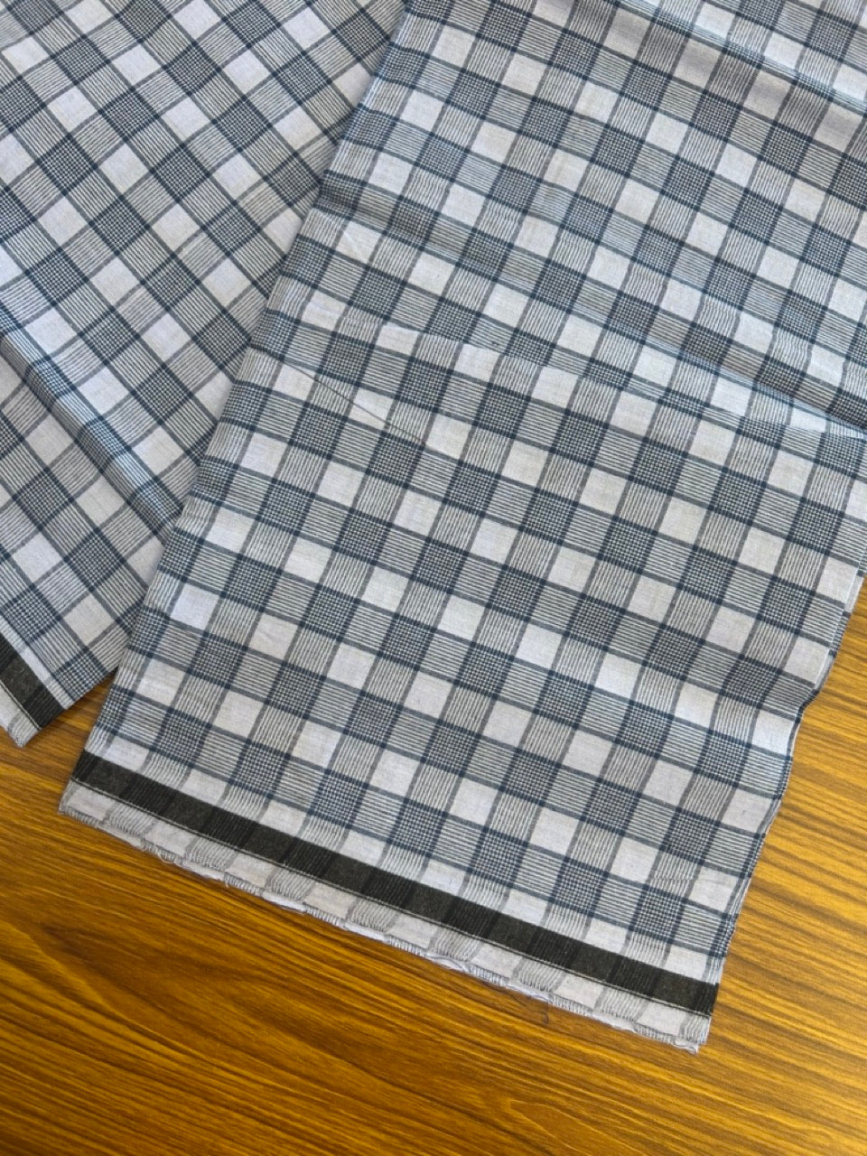 Premium Kathar Type Mund Pure cotton - Kaitharikada - Single Kaily / Lungi - 0.5 inch white Border with Lavander & Blue Check body (2 meter / 4 muzham) - 38 KK8039 MUT