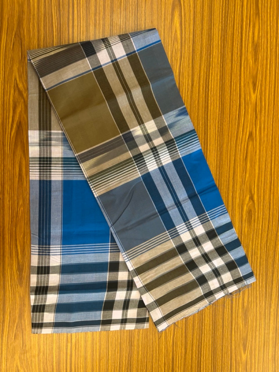 Premium Kathar Type Mund Pure cotton - Kaitharikada - Single Kaily / Lungi - 0.5 inch white Border with Blue , Olive Green , Brown & White Stripes body (2 meter / 4 muzham) - 28 KK8039 MUT