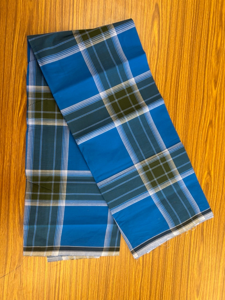 Premium Kathar Type Mund Pure cotton - Kaitharikada - Single Kaily / Lungi - 0.5 inch white Border with Blue , Olive Green & White Stripes body (2 meter / 4 muzham) - 27 KK8039 MUT