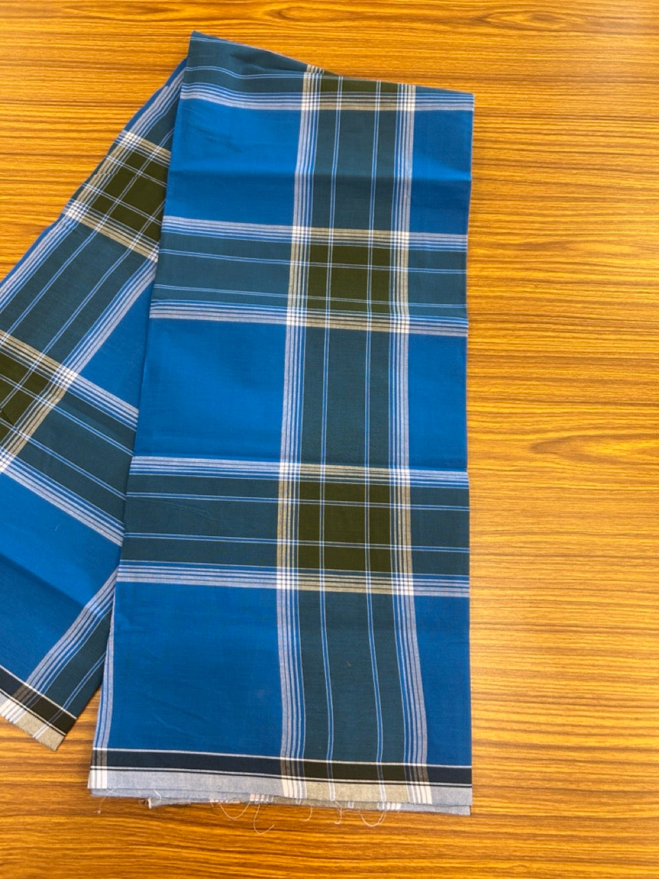 Premium Kathar Type Mund Pure cotton - Kaitharikada - Single Kaily / Lungi - 0.5 inch white Border with Blue , Olive Green & White Stripes body (2 meter / 4 muzham) - 27 KK8039 MUT