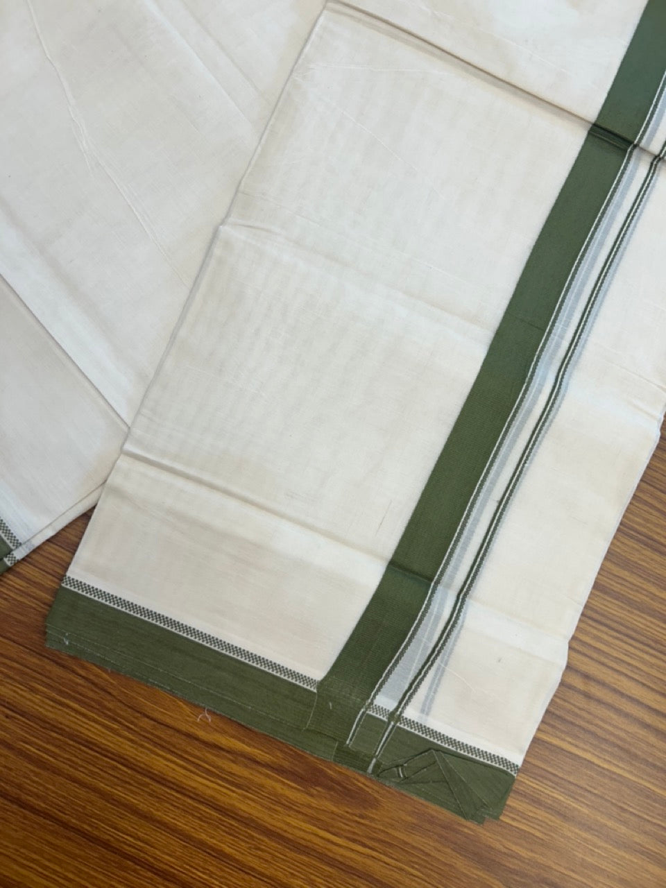 20% Discount ! KaithariKada Balaramapuram 100% Cotton Off White (Unbleached) Double Mundu/Dhoti - 80s - 1.25 inch Olive Green Design kara 4 mtr (8.5 muzham) - 26 KK5302 MUT