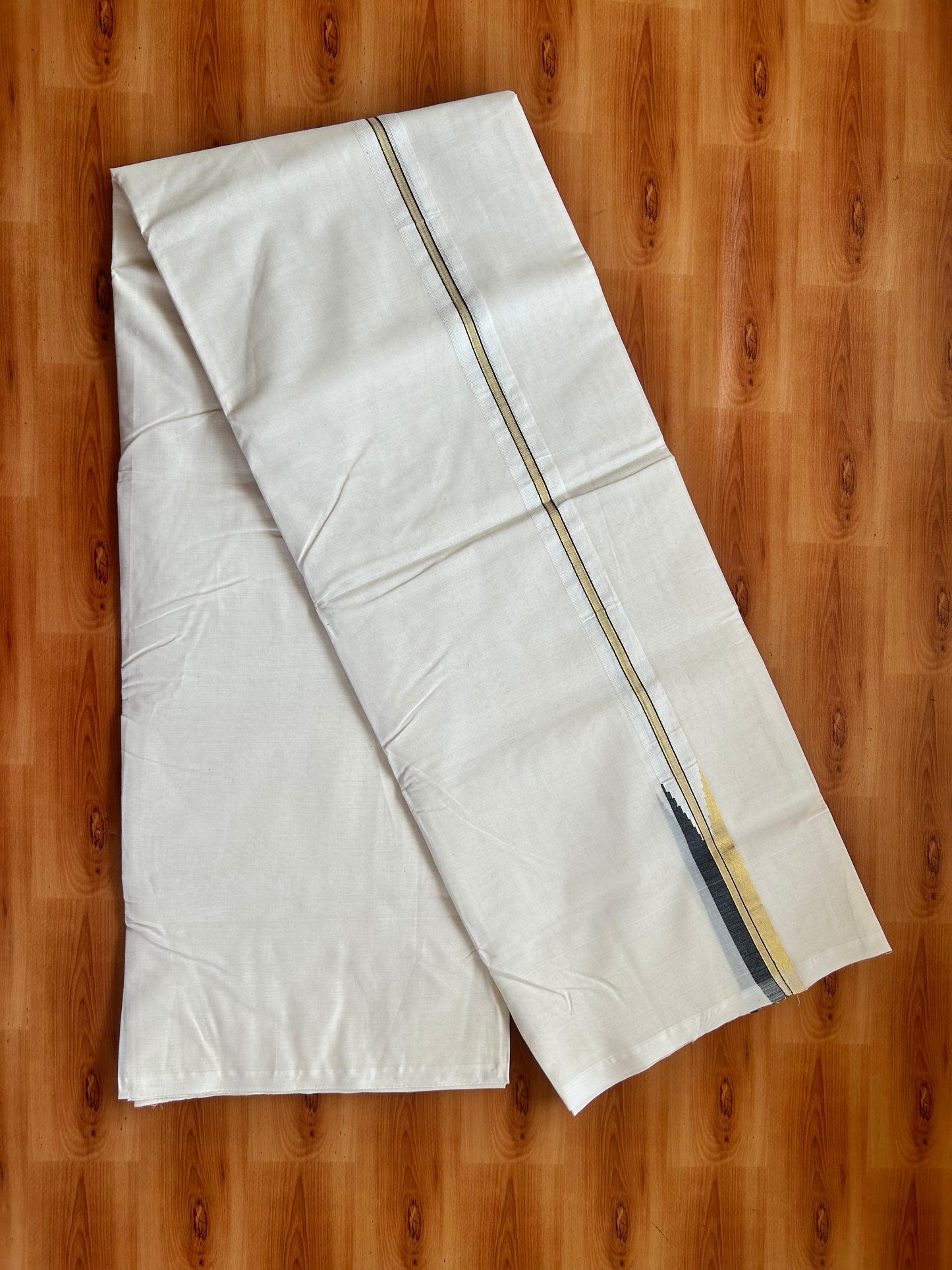 Mundu / Dhoti Off white Double - 20% Discount! KaithariKada 100% Cotton (Unbleached) Kerala - 100x100 - 1 inch Puliyilakkara Gold Kasav & Black Chutty Kara - 21 KK5477 ASH