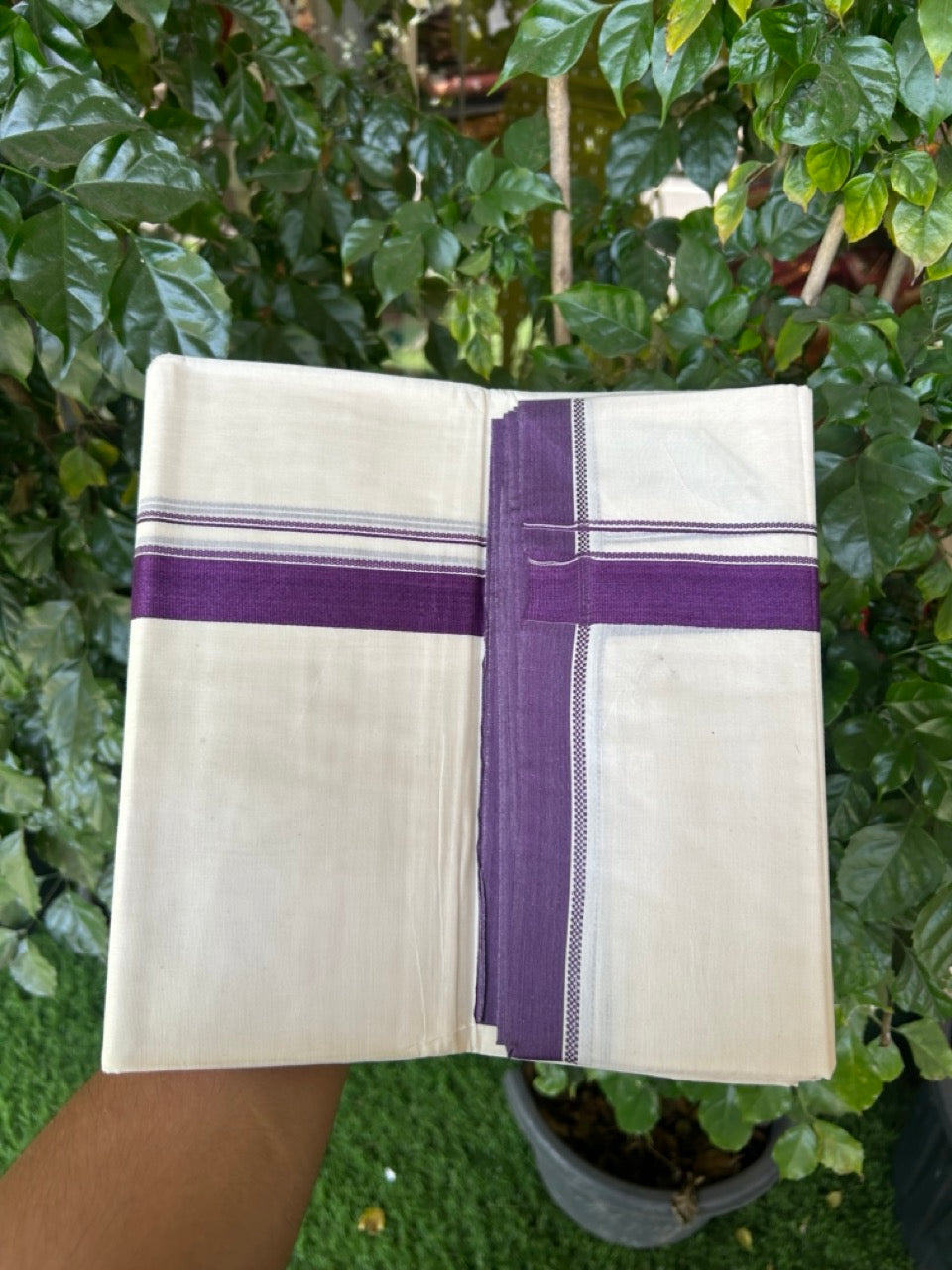 20% Discount ! KaithariKada Balaramapuram 100% Cotton Off White (Unbleached) Double Mundu/Dhoti - 80s - 1 inch Dark Purple Design kara 4 mtr (8.5 muzham) - 27 KK5302 MUT