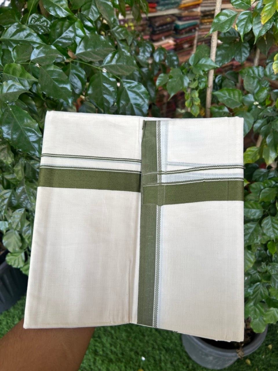 20% Discount ! KaithariKada Balaramapuram 100% Cotton Off White (Unbleached) Double Mundu/Dhoti - 80s - 1.25 inch Olive Green Design kara 4 mtr (8.5 muzham) - 26 KK5302 MUT
