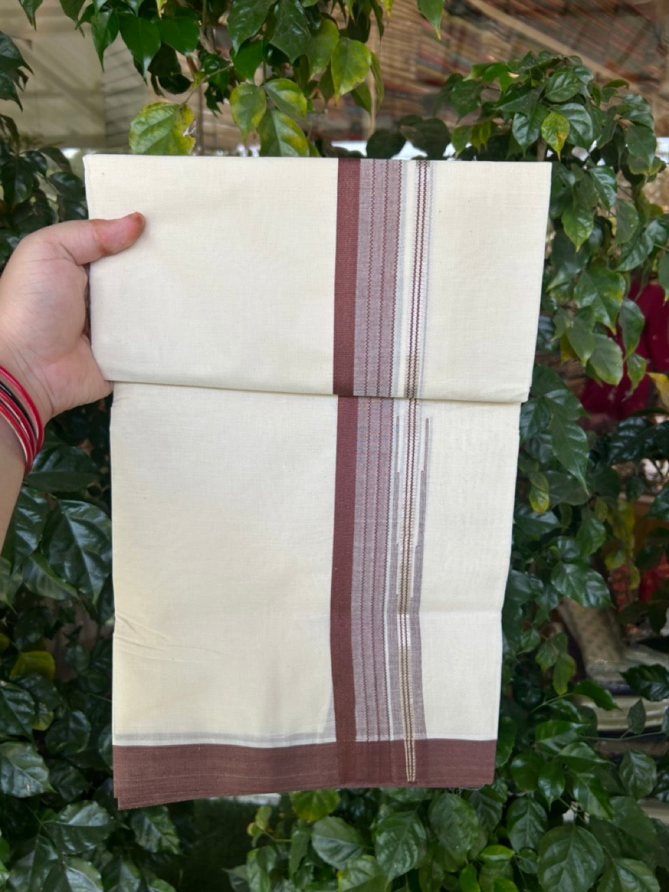 20% Discount ! KaithariKada Balaramapuram 100% Cotton Off White (Unbleached) Double Mundu/Dhoti - 80s - 1.5 inch Silver Kasav & Brown Stripes Chutty kara 4 mtr (8.5 muzham) - 10 KK5302 MUT