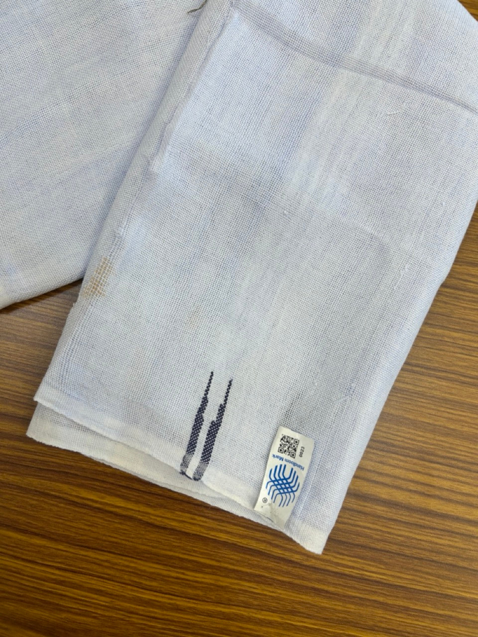 Kaitharikada - HANDLOOM Pure Cotton Kerala Towel - Thorthu - White Body & Navy Blue Chutty Kara - 7 KK5198 ELA