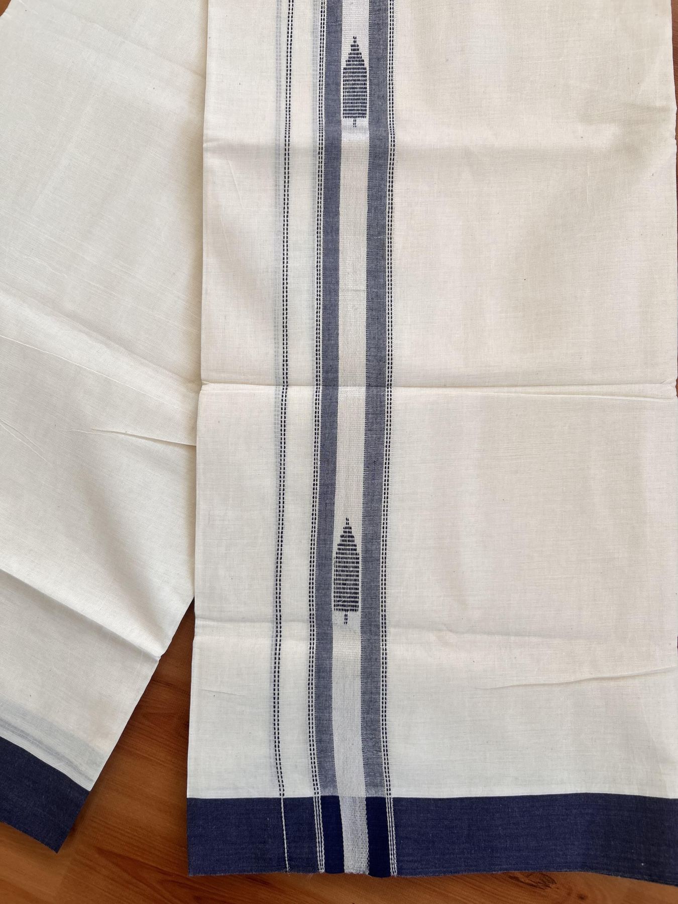 Double Off White  Mundu/Dhoti- 20% Discount! KaithariKada Balaramapuram Pure Cotton - 100x80 - 1.5 inch Silver Kasav & Navy Blue Shaded Design Striped Kara - 4mtr (8.5muzham) - 20 KK5428 VAS