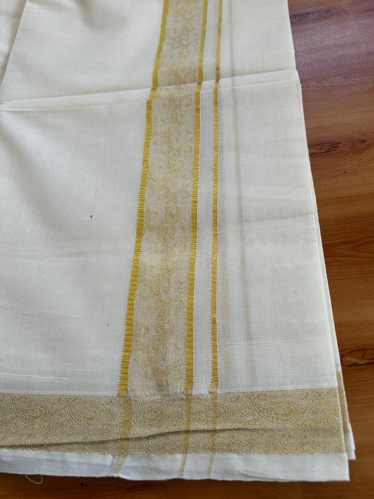 Double Off White (Unbleached) Mund/Dhoti - 20% Discount! KaithariKada Pulimood - Pure Cotton - 80s - 1.5 inch Gold Kasav Jacquard Design Kara 4 mtr (8.5 Muzham) - 7 KK5543 GAN