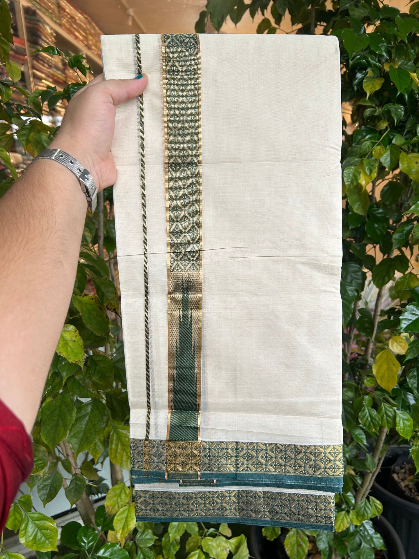 20% Discount ! KaithariKada Balaramapuram 100% Pure Cotton Double Off White (Unbleached) Mundu/Dhoti - 100x80 - 1.25 inch Puliyilakkara Gold Kasav & Green Jacquard Design Chutty kara (8.5 Muzham) - 12 KK5327 CJT