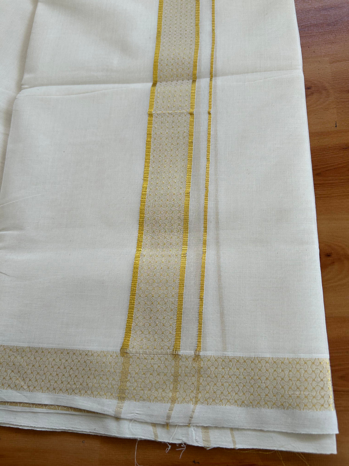 Double Off White (Unbleached) Mund/Dhoti - 20% Discount! KaithariKada Pulimood - Pure Cotton - 80s - 1.5 inch Gold Kasav Jacquard Design Kara 4 mtr (8.5 Muzham) - 6 KK5543 GAN