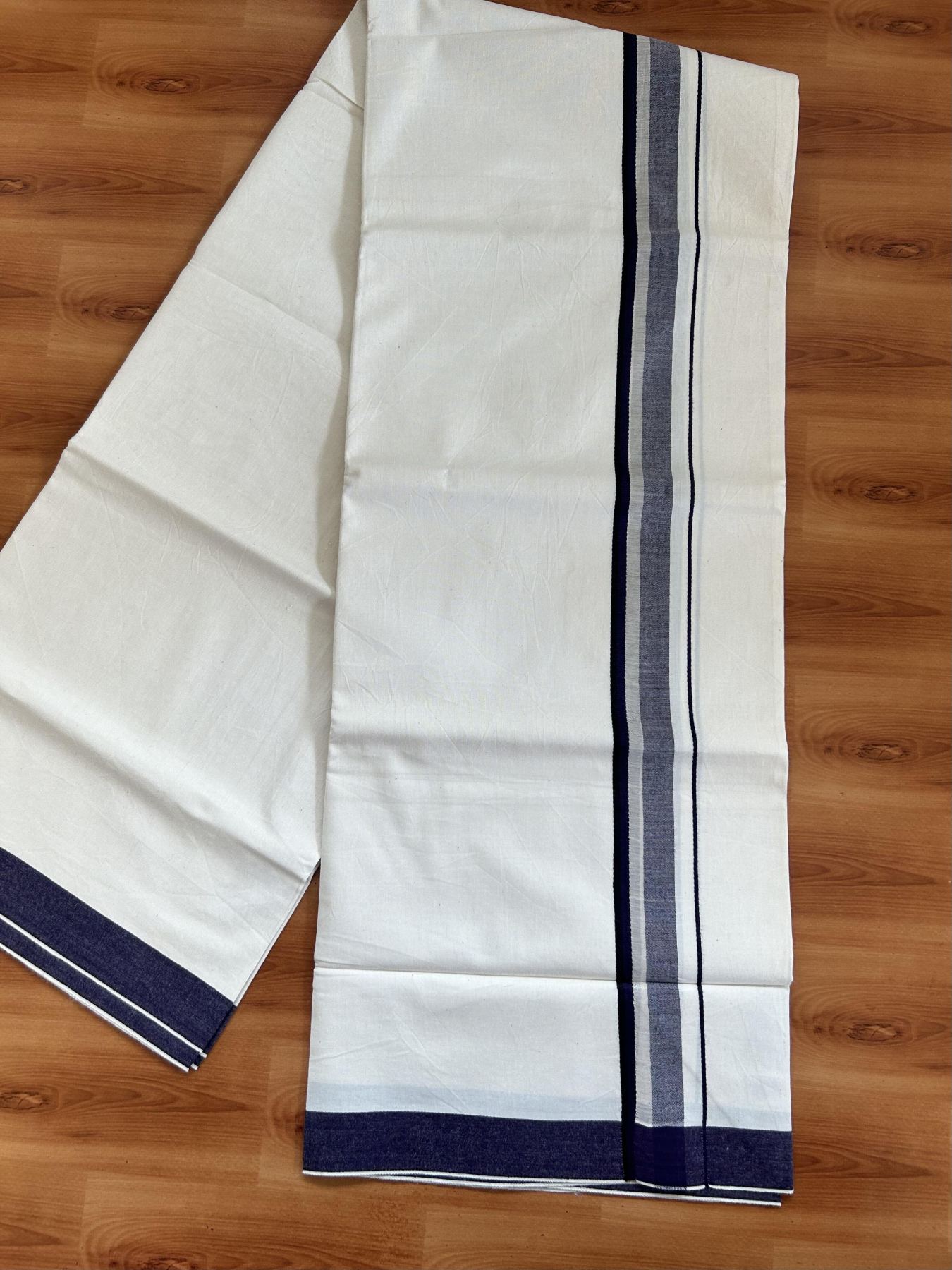 Single Mundu/Dhoti - Off White (Unbleached) 29% Discount !! KaithariKada Balaramapuram 100% Cotton Twisted 60s Thread - 1 Inch Silver Kasav & Black & Dark Violet Shaded Kara (2 meter /4 muzham) - 9 KK5393 GL