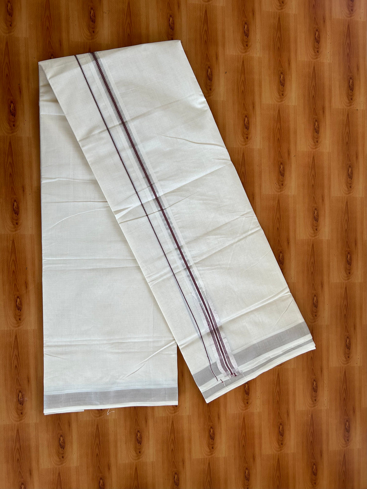 Double off white (Unbleached) Mund/Dhoti - 20% Discount! KaithariKada Pulimood Pure Cotton - 100X100 - 1.25 inch Puliyilakkara Silver kasav & Maroon chutty 4 m (8.5 Muzham) - 22 KK5543 GAN