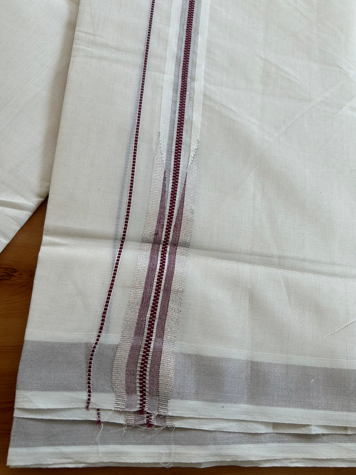 Double off white (Unbleached) Mund/Dhoti - 20% Discount! KaithariKada Pulimood Pure Cotton - 100X100 - 1.25 inch Puliyilakkara Silver kasav & Maroon chutty 4 m (8.5 Muzham) - 22 KK5543 GAN