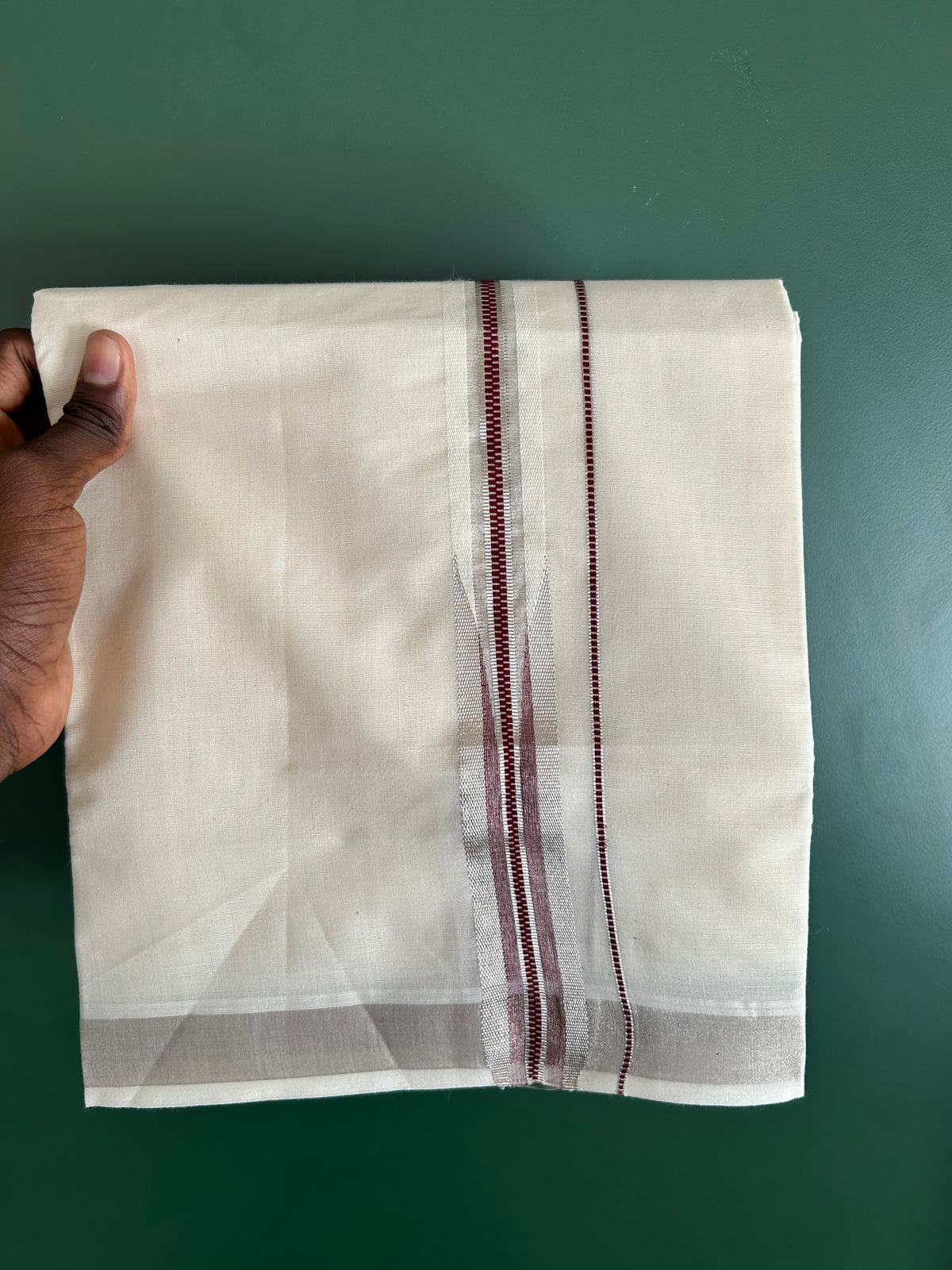 Double off white (Unbleached) Mund/Dhoti - 20% Discount! KaithariKada Pulimood Pure Cotton - 100X100 - 1.25 inch Puliyilakkara Silver kasav & Maroon chutty 4 m (8.5 Muzham) - 22 KK5543 GAN