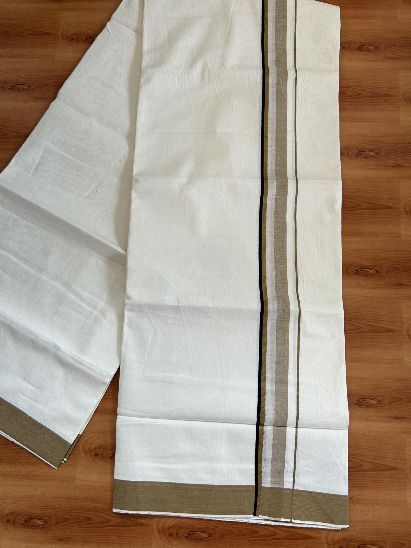 Single Mundu/Dhoti - Off White (Unbleached) 29% Discount !! KaithariKada Balaramapuram 100% Cotton Twisted 60s Thread - 1 Inch Silver Kasav & Black & Sand Brown Shaded Kara (2 meter /4 muzham) - 10 KK5393 GL