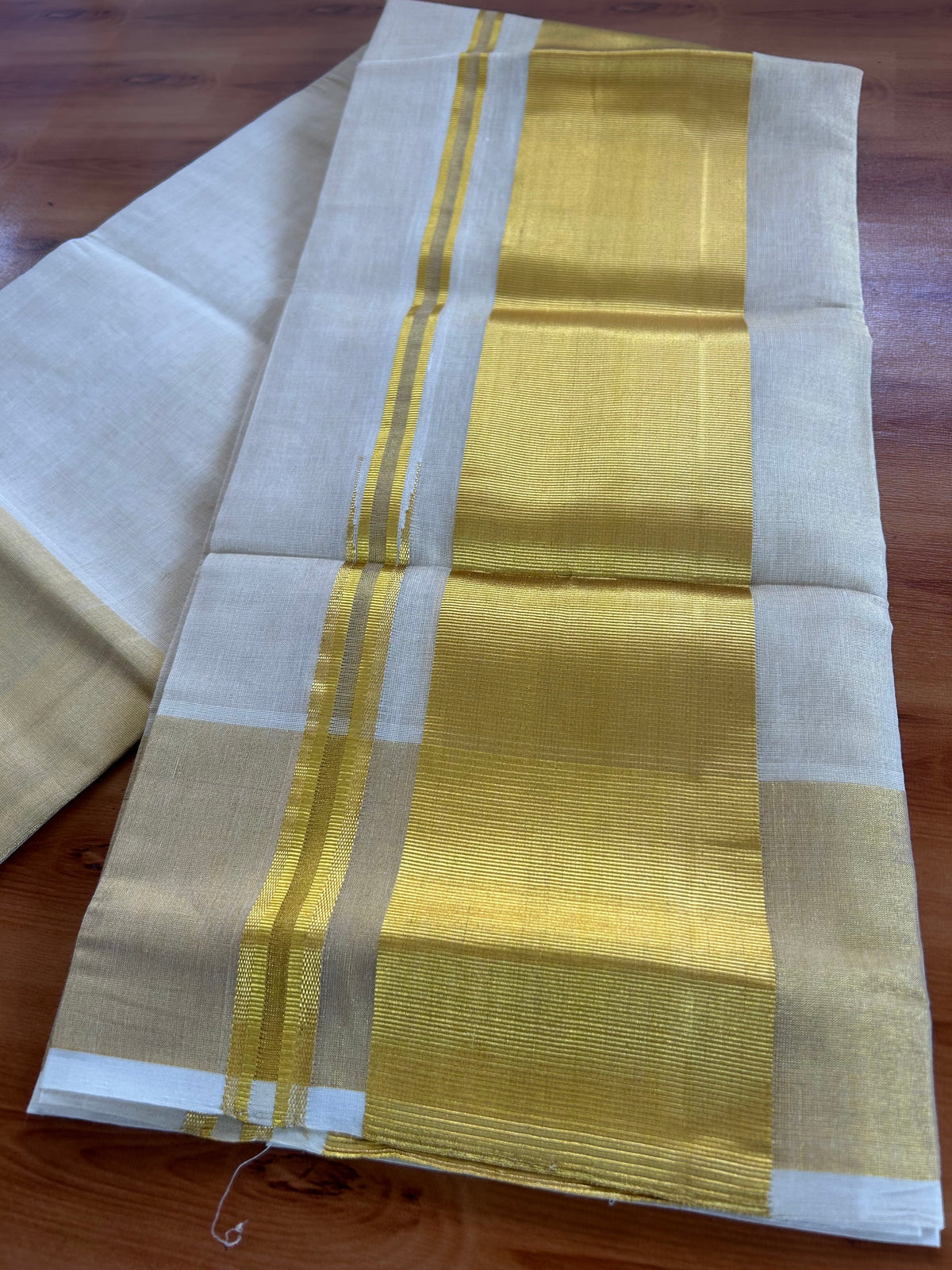 Tissue Neriyath - 25% Discount! KaithariKada Handloom Millpaav - Kerala Handloom - 100% Pure Cotton  - 80x90 - 4 Inch Puliyilakkara Gold Kasav Chutty Kara With Tissue Body - 5 KK5544 CED