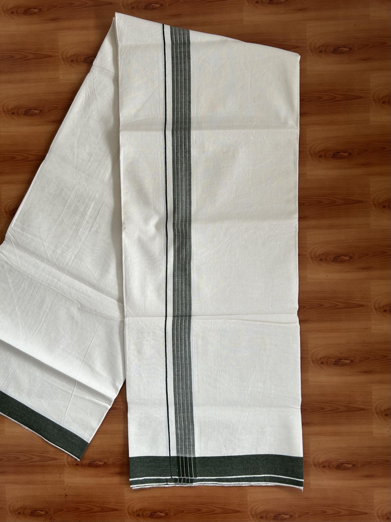 Single Mundu/Dhoti - Off White (Unbleached) 29% Discount !! KaithariKada Balaramapuram 100% Cotton Twisted 60s Thread - 1 Inch Silver Kasav & Green Shaded Striped Kara (2 meter /4 muzham) - 13 KK5393 GL