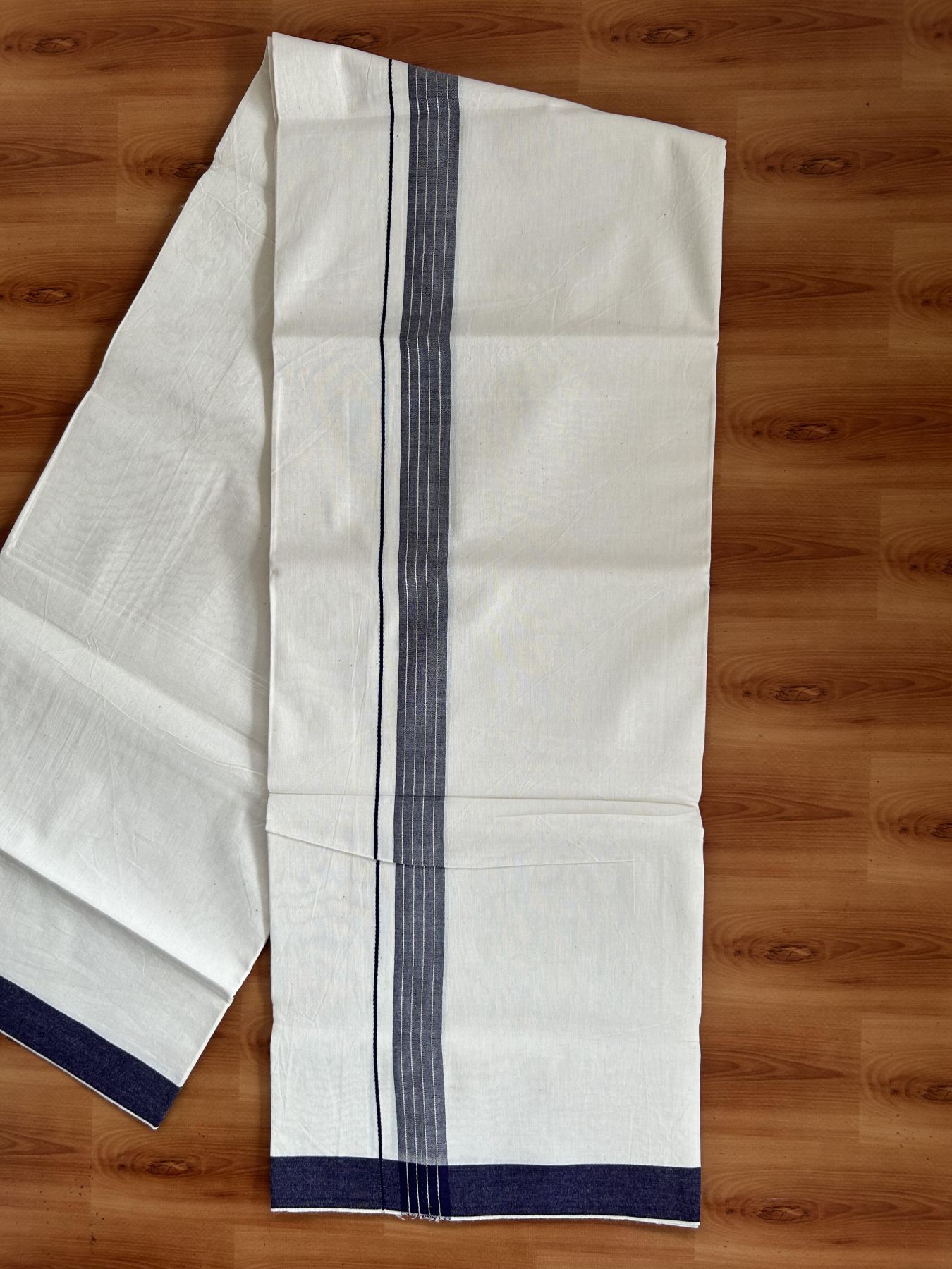 Single Mundu/Dhoti - Off White (Unbleached) 29% Discount !! KaithariKada Balaramapuram 100% Cotton Twisted 60s Thread - 1 Inch Silver Kasav & Navy Blue Shaded Striped Kara (2 meter /4 muzham) - 17 KK5393 GL